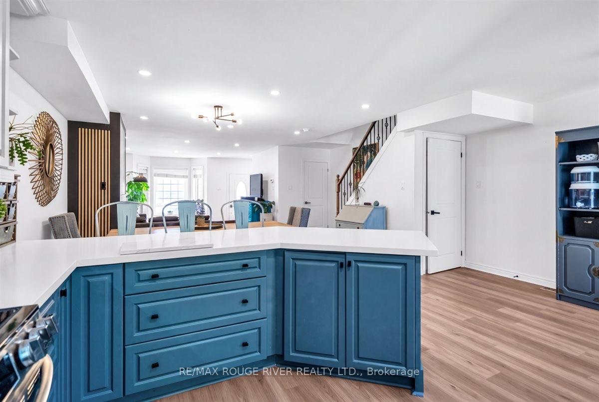 Photo 19 of 426 Brock Street N, Whitby, Downtown Whitby — HOMEH