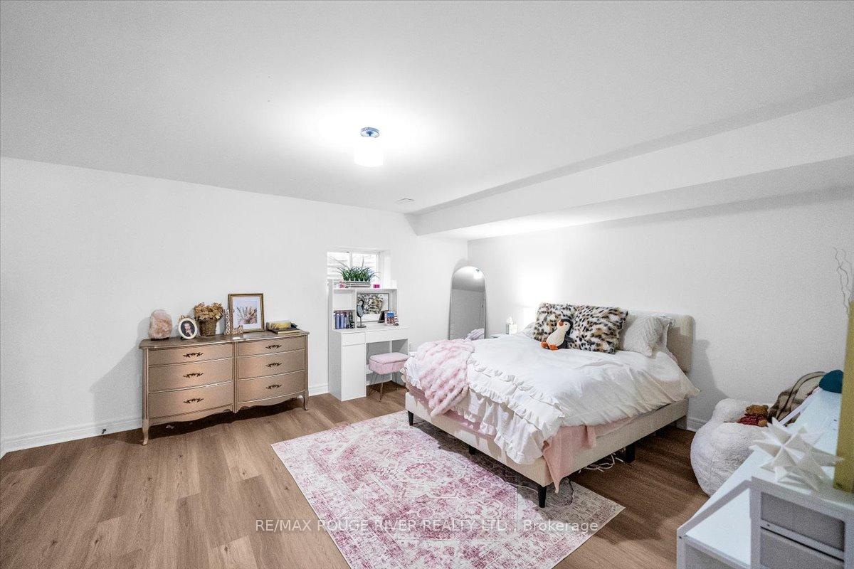 Photo 47 of 426 Brock Street N, Whitby, Downtown Whitby — HOMEH