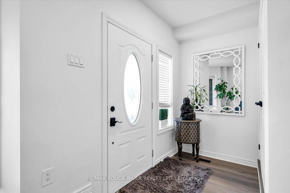 Photo 6 of 426 Brock Street N, Whitby, Downtown Whitby — HOMEH