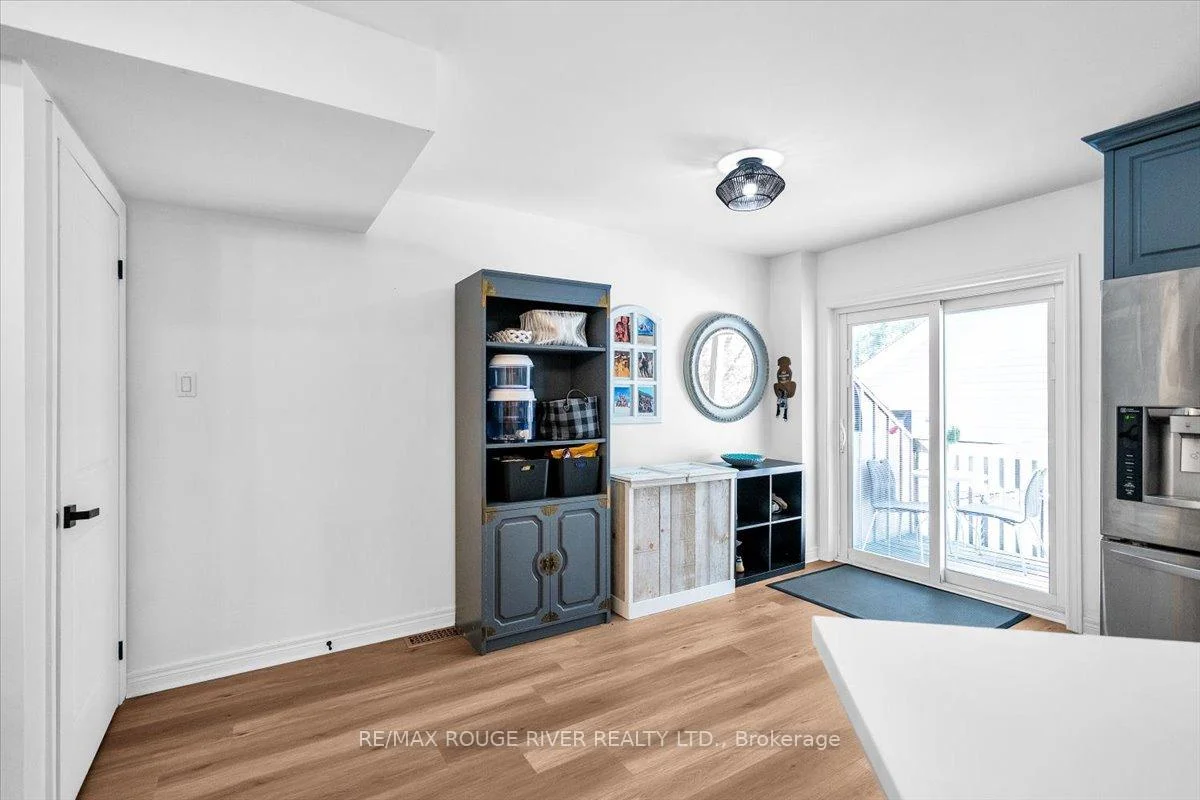 Photo 17 of 426 Brock Street N, Whitby, Downtown Whitby — HOMEH
