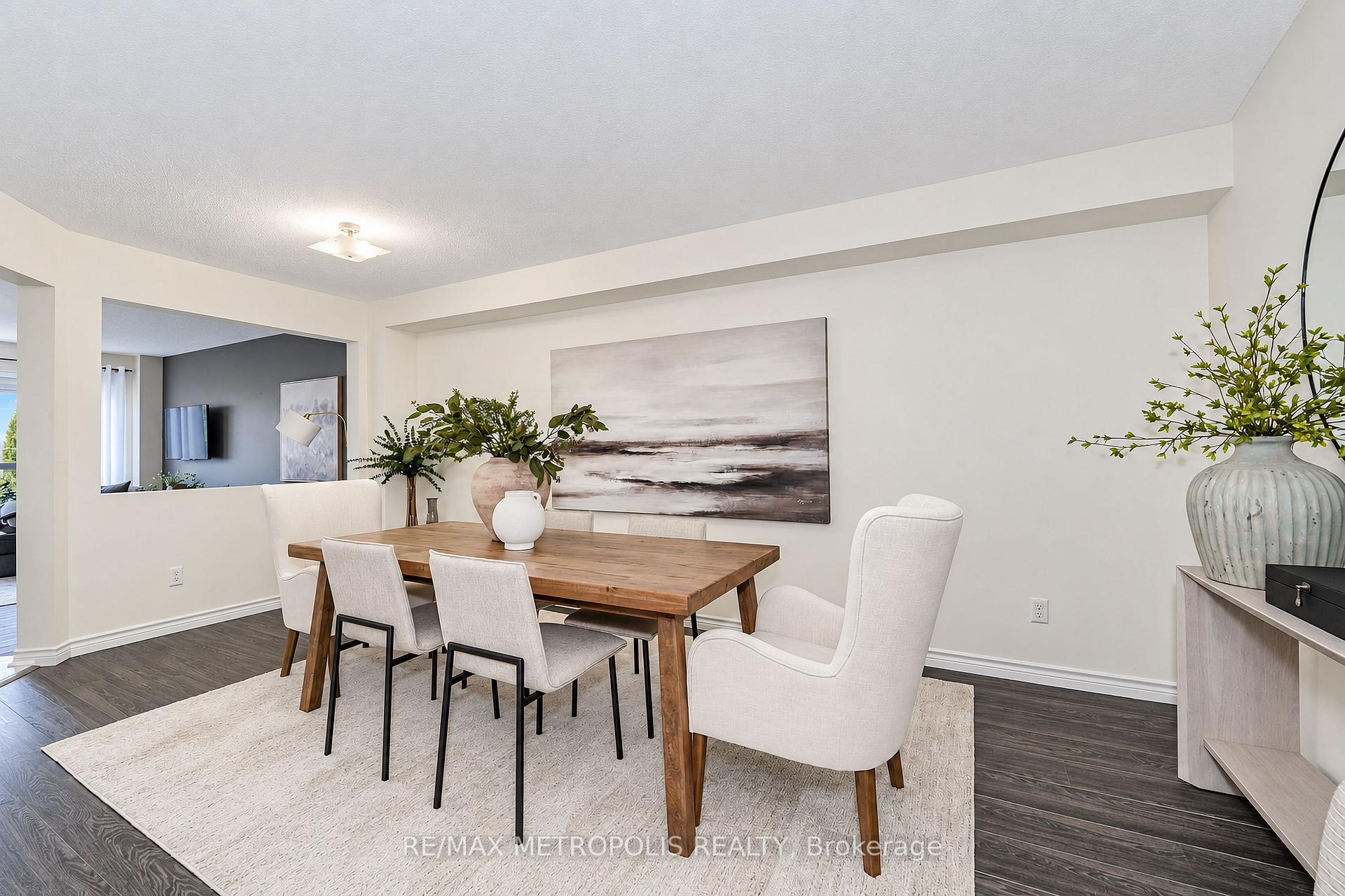 Photo 5 of 152 Angier Crescent, Ajax, South East — HOMEH