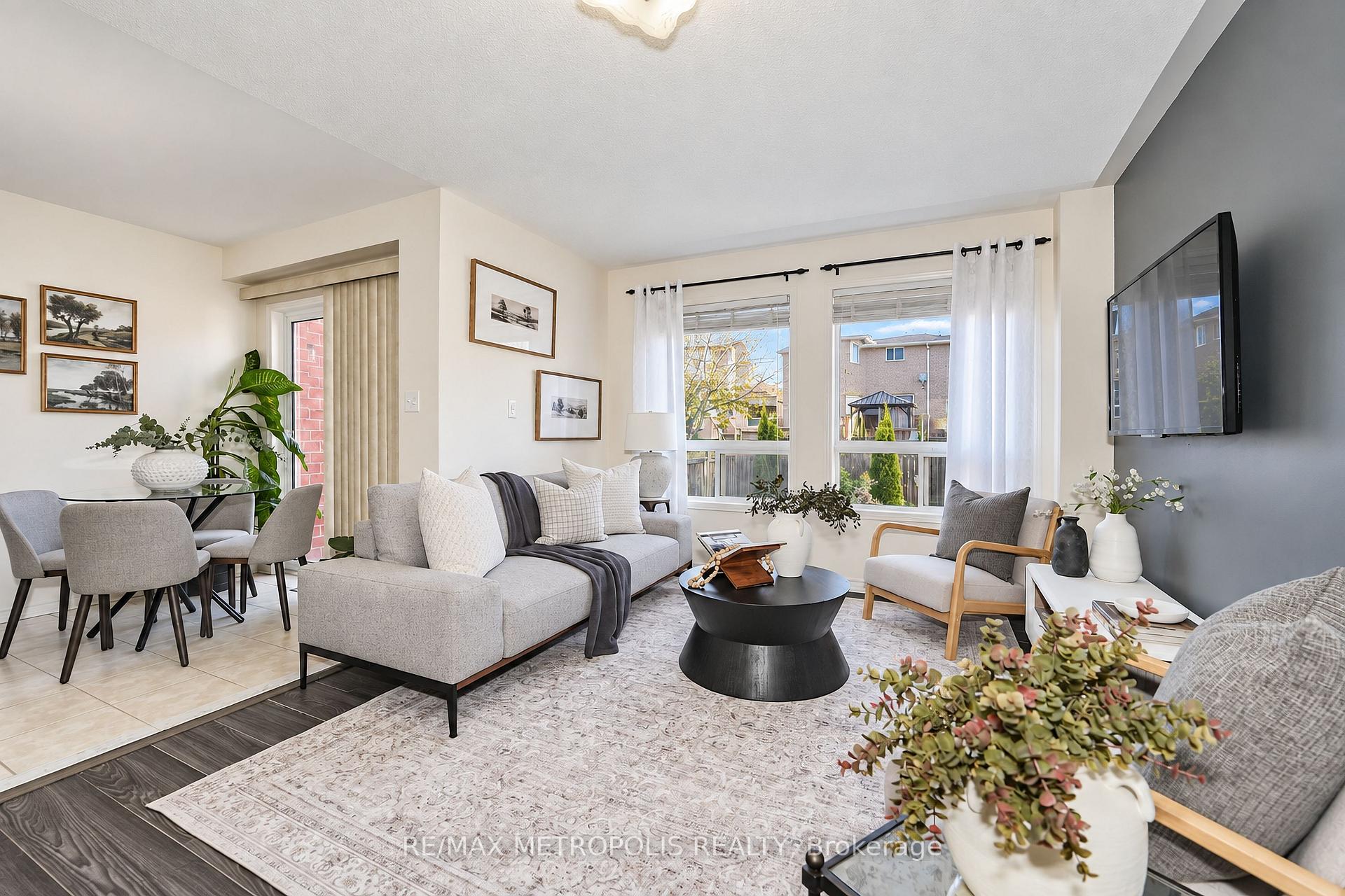Photo 8 of 152 Angier Crescent, Ajax, South East — HOMEH