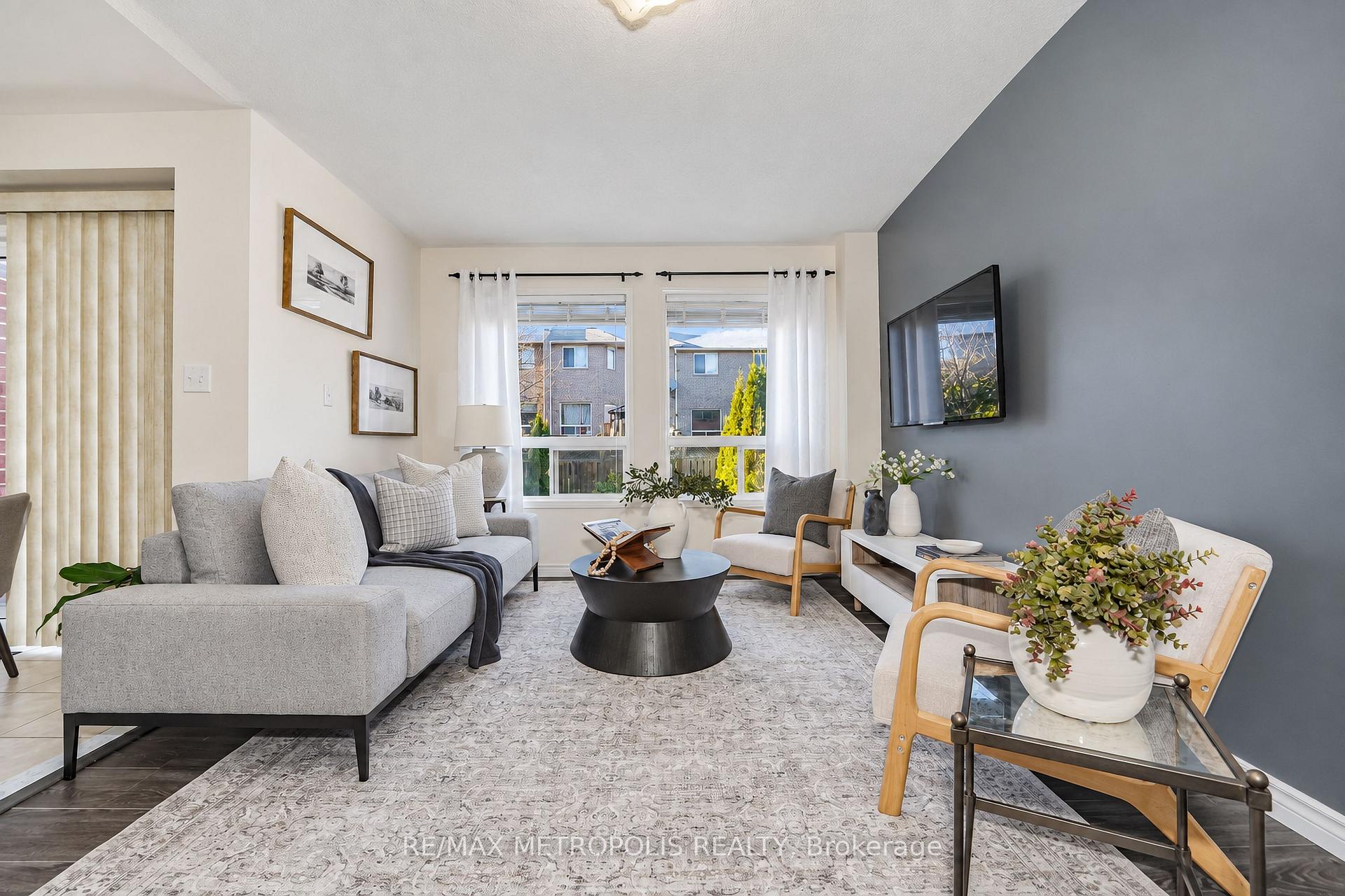 Photo 11 of 152 Angier Crescent, Ajax, South East — HOMEH