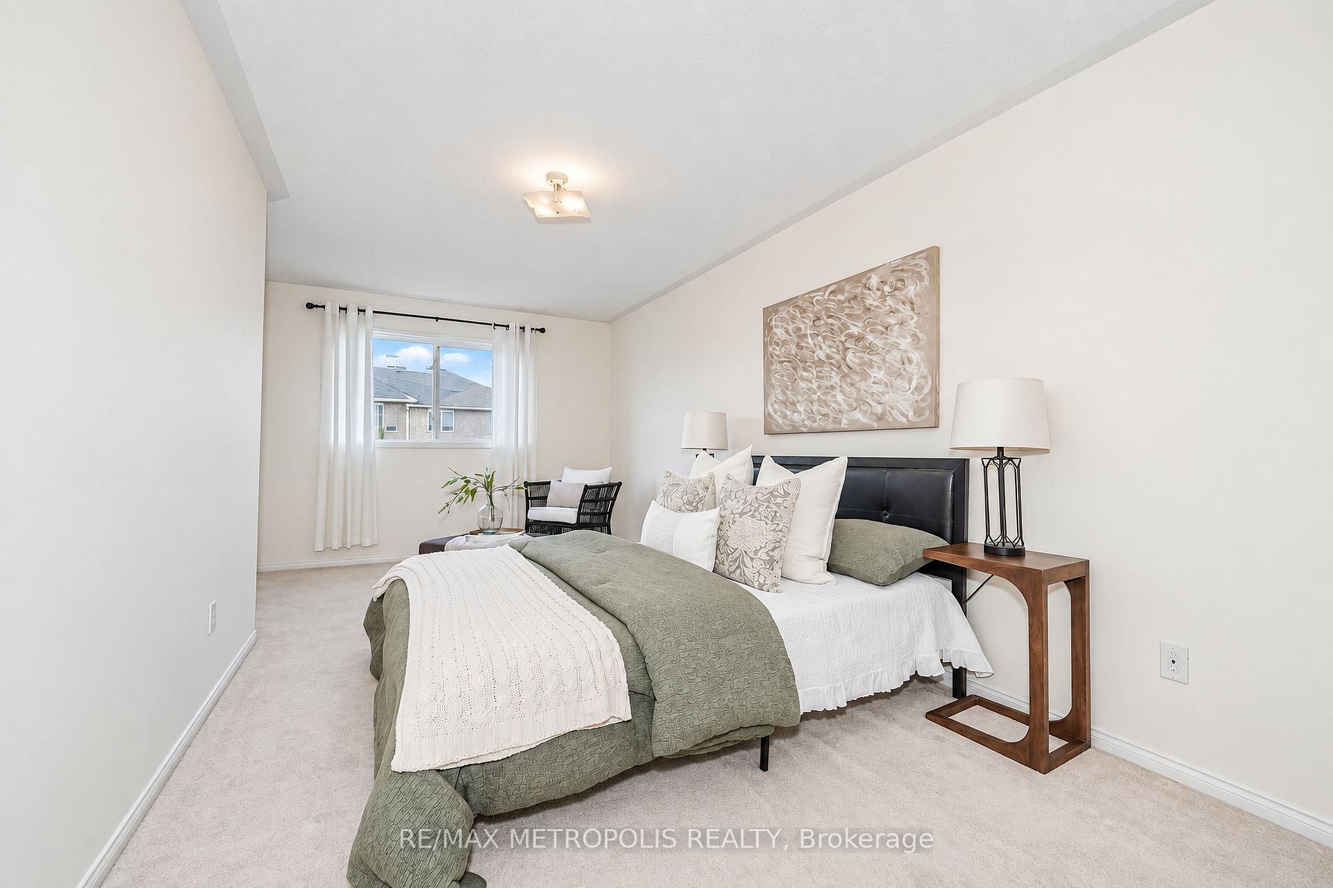 Photo 13 of 152 Angier Crescent, Ajax, South East — HOMEH
