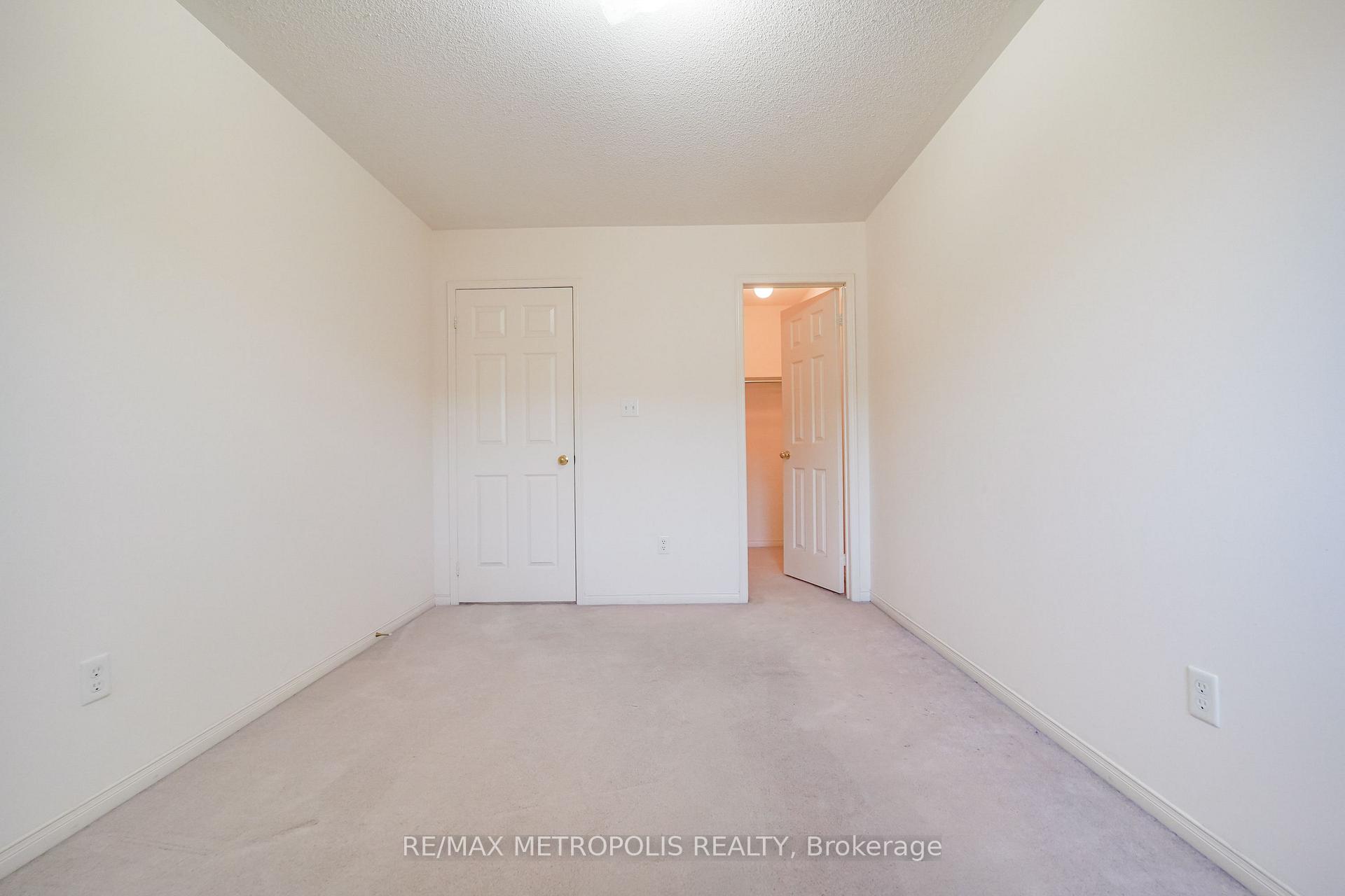 Photo 21 of 152 Angier Crescent, Ajax, South East — HOMEH
