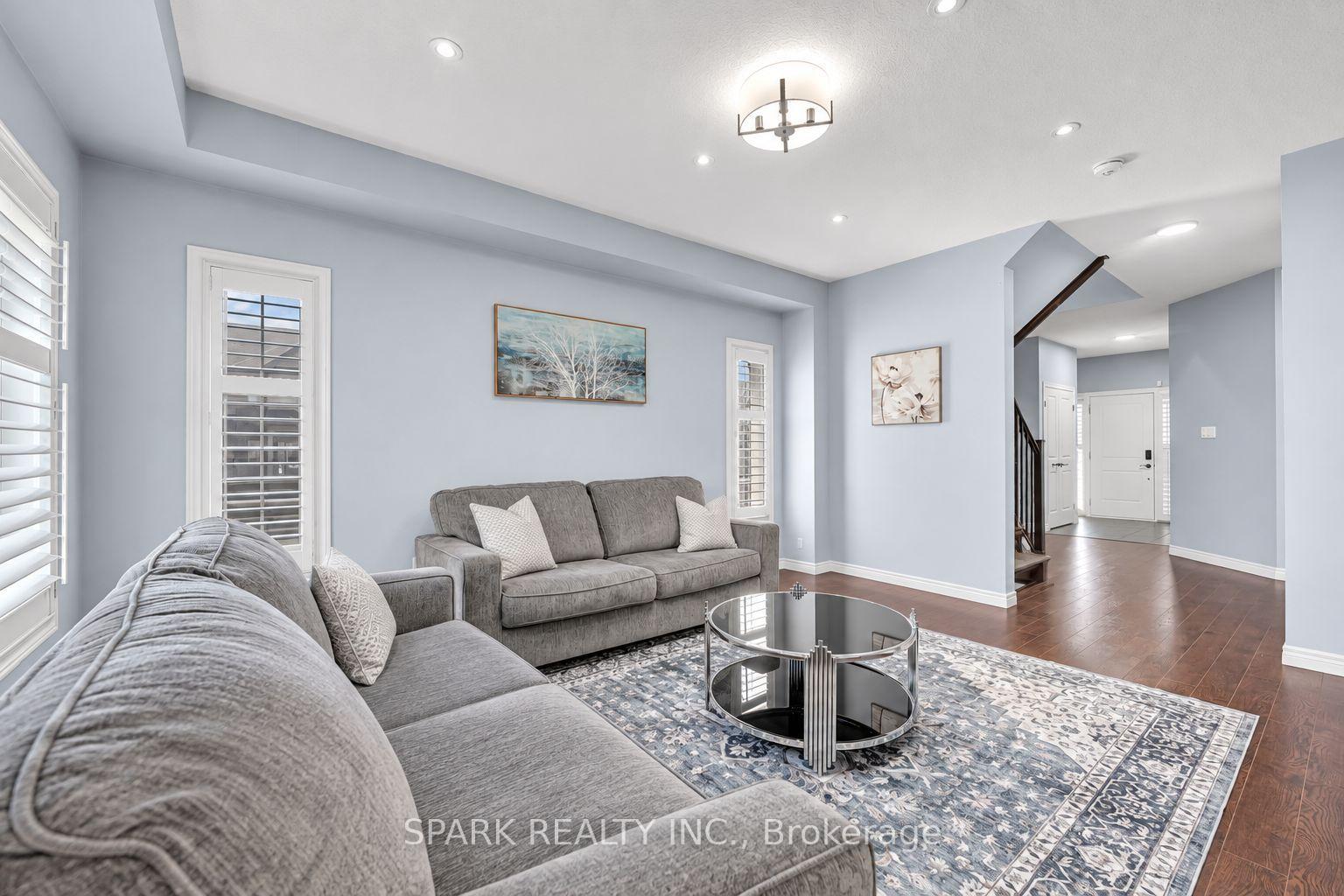 Photo 12 of 4 Cutts Crescent, Hamilton, Binbrook — HOMEH