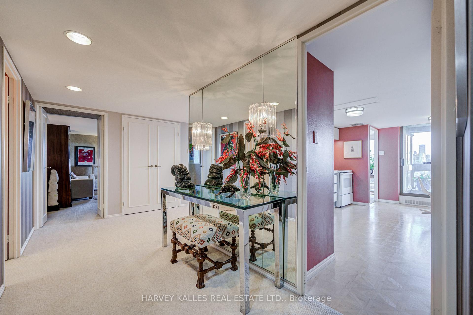 Photo 13 of Unit 1605, 63 St. Clair Avenue W, Toronto, Yonge-St. Clair — HOMEH