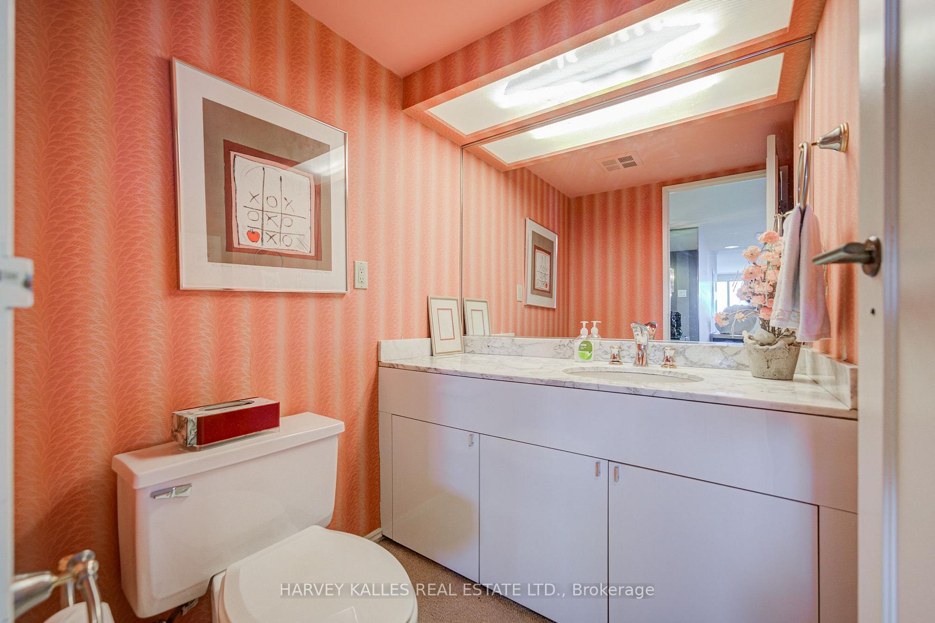 Photo 19 of Unit 1605, 63 St. Clair Avenue W, Toronto, Yonge-St. Clair — HOMEH