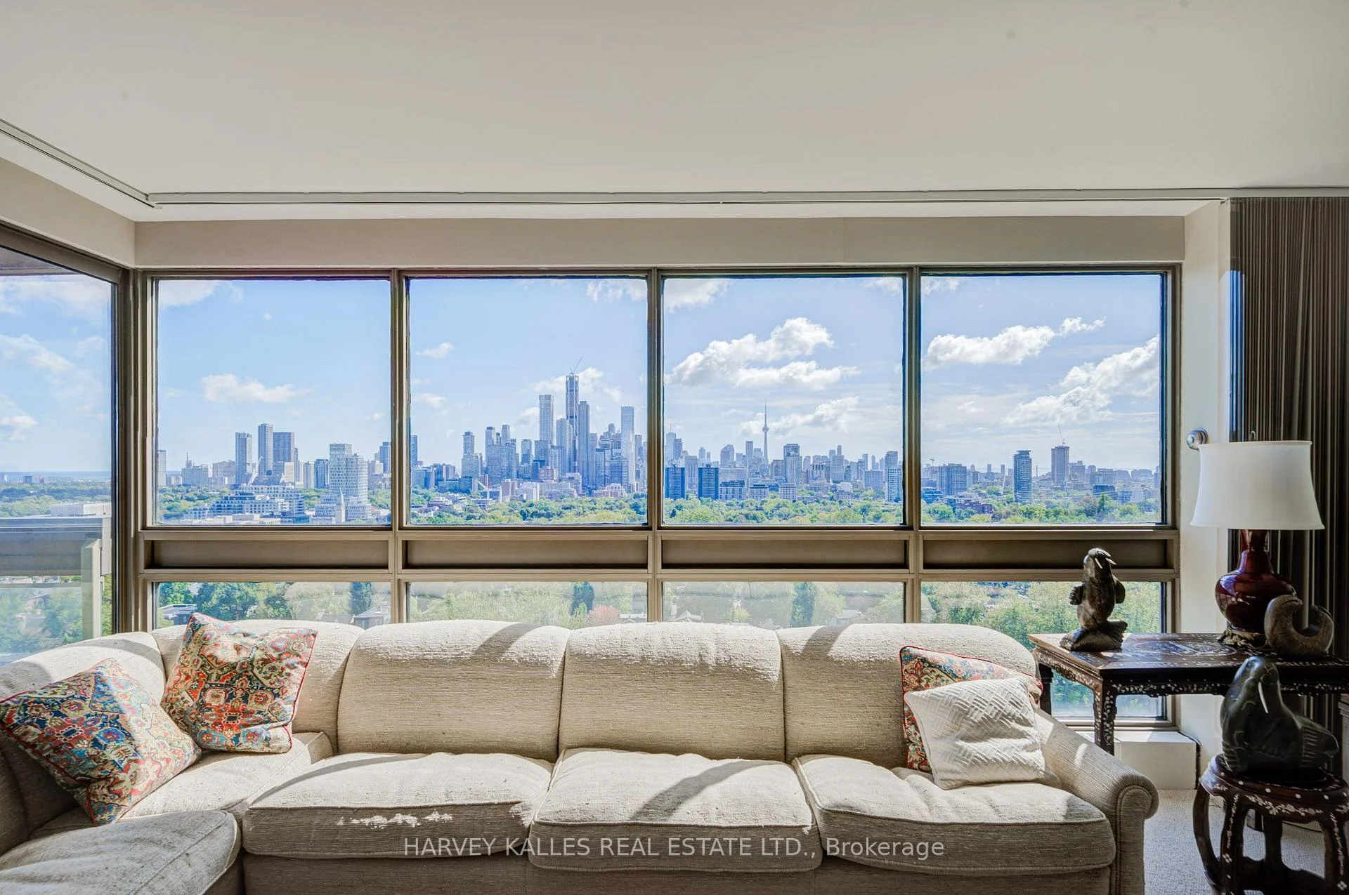 Photo 26 of Unit 1605, 63 St. Clair Avenue W, Toronto, Yonge-St. Clair — HOMEH