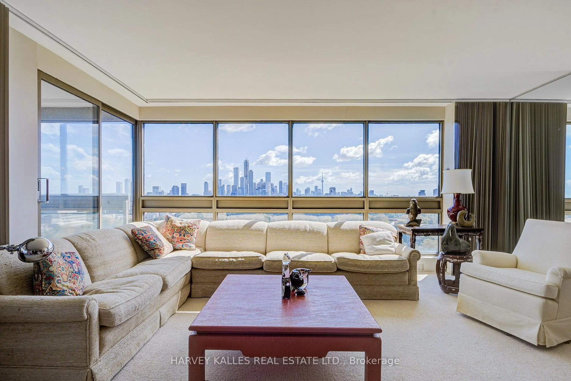 Photo 32 of Unit 1605, 63 St. Clair Avenue W, Toronto, Yonge-St. Clair — HOMEH