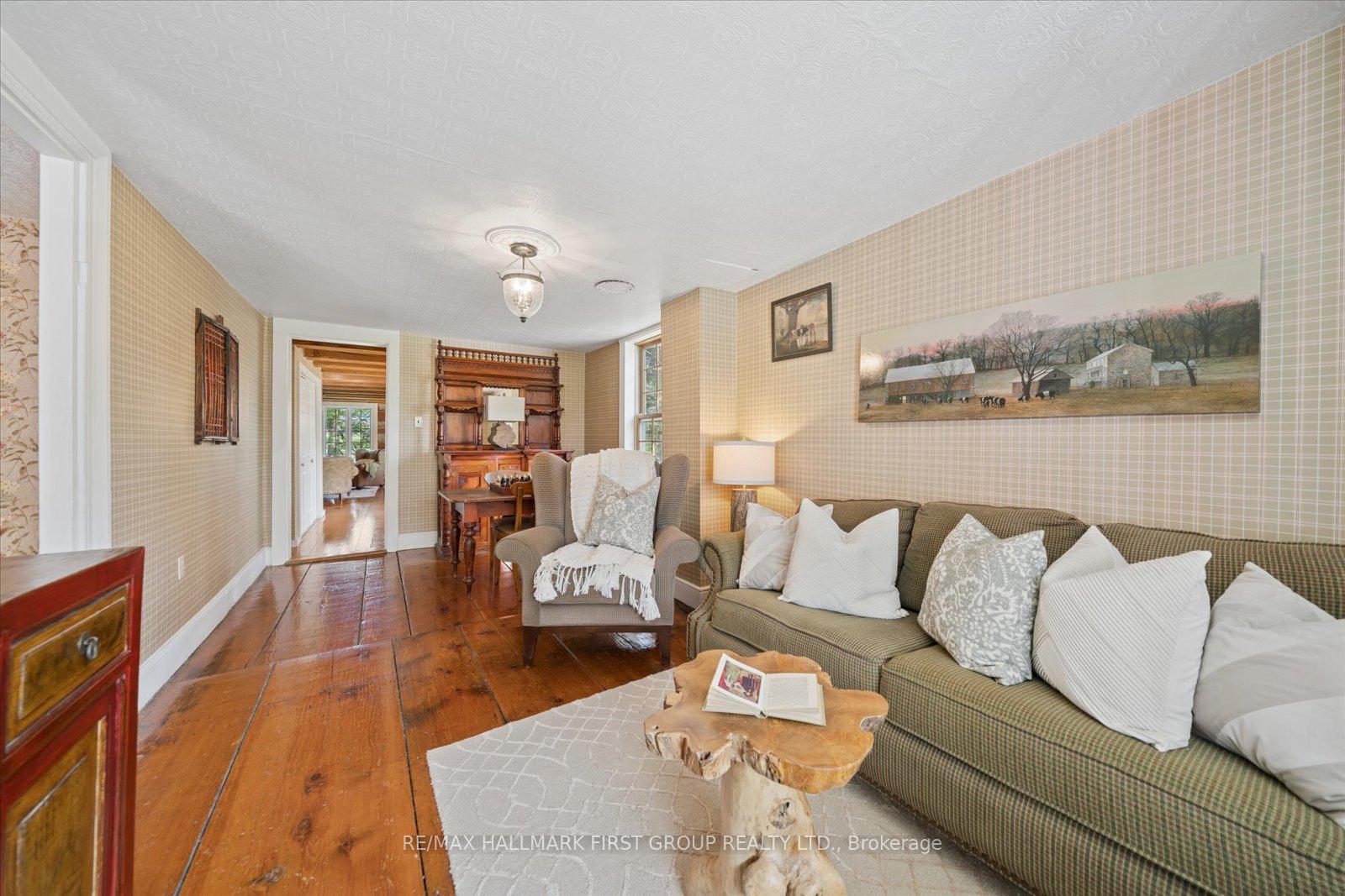 Photo 11 of 130 Myrtle Road E, Whitby, Rural Whitby — HOMEH