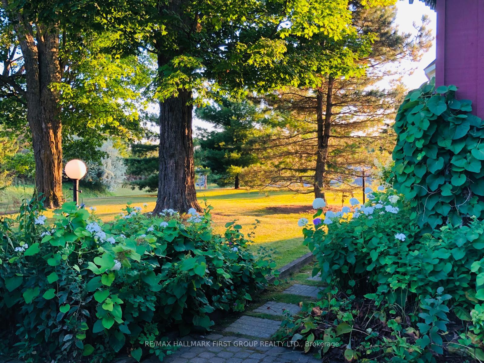 Photo 43 of 130 Myrtle Road E, Whitby, Rural Whitby — HOMEH