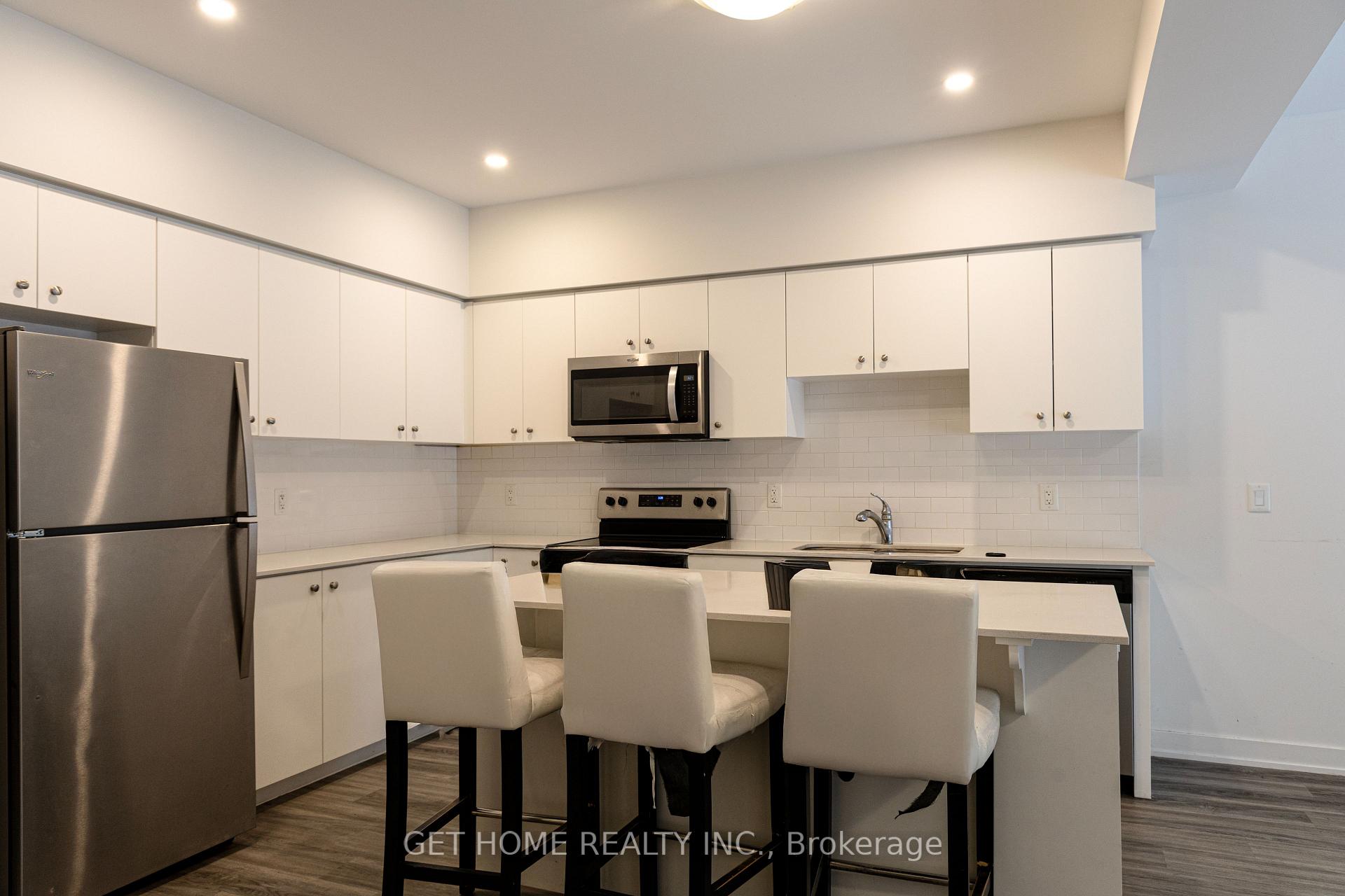 Photo 4 of Unit 38, 110 Fergus Avenue, Kitchener, Stanley Park — HOMEH