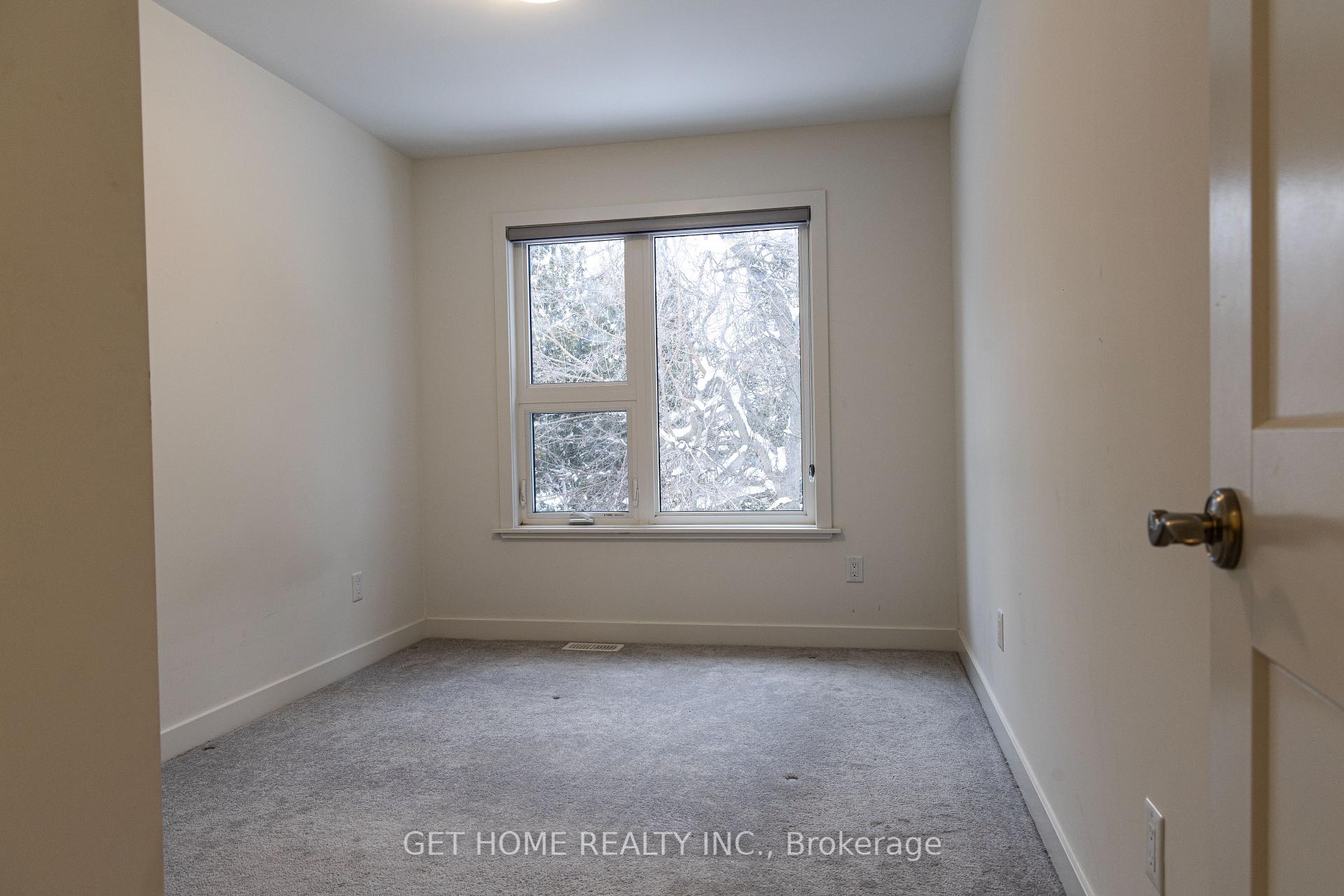 Photo 12 of Unit 38, 110 Fergus Avenue, Kitchener, Stanley Park — HOMEH