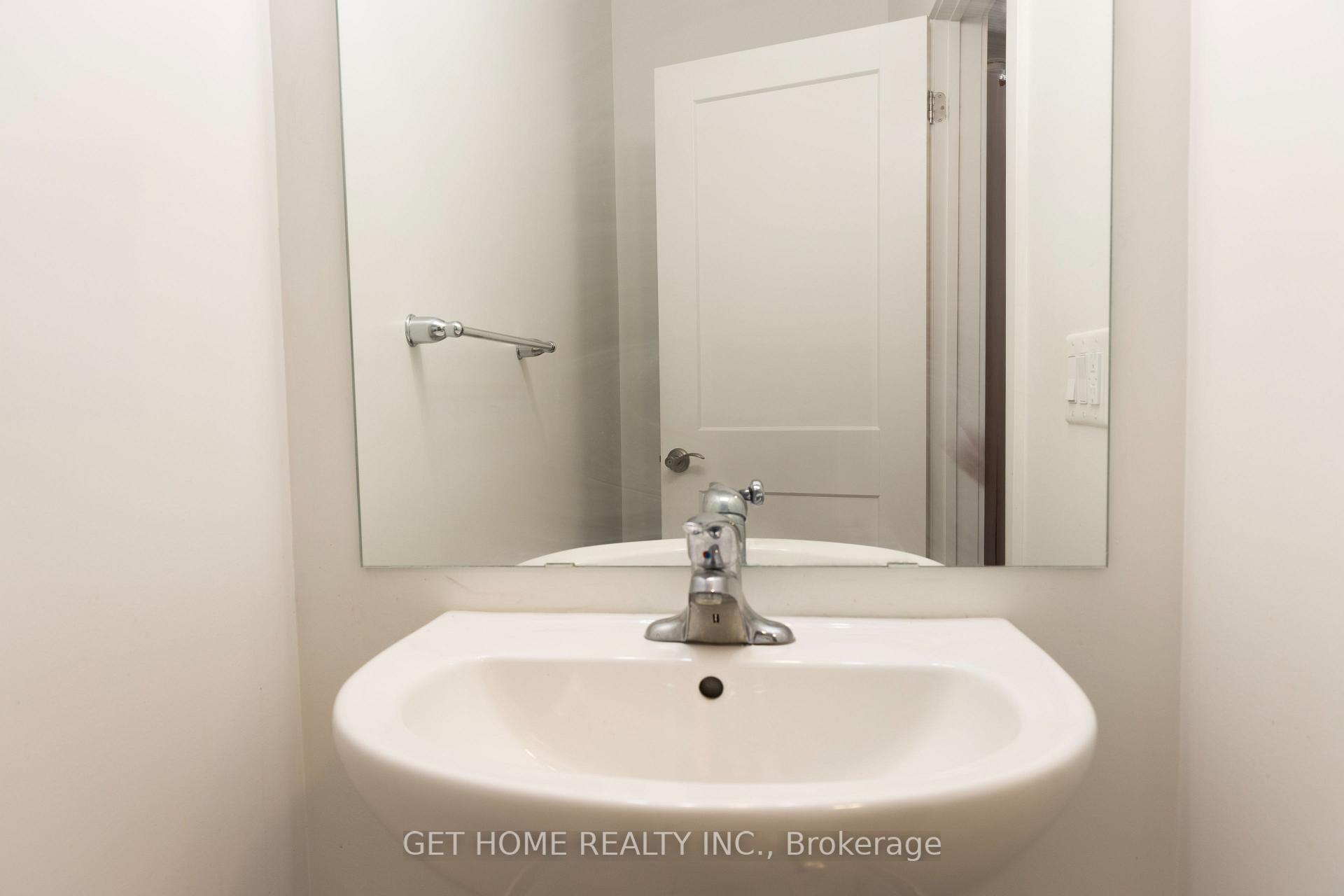Photo 34 of Unit 38, 110 Fergus Avenue, Kitchener, Stanley Park — HOMEH