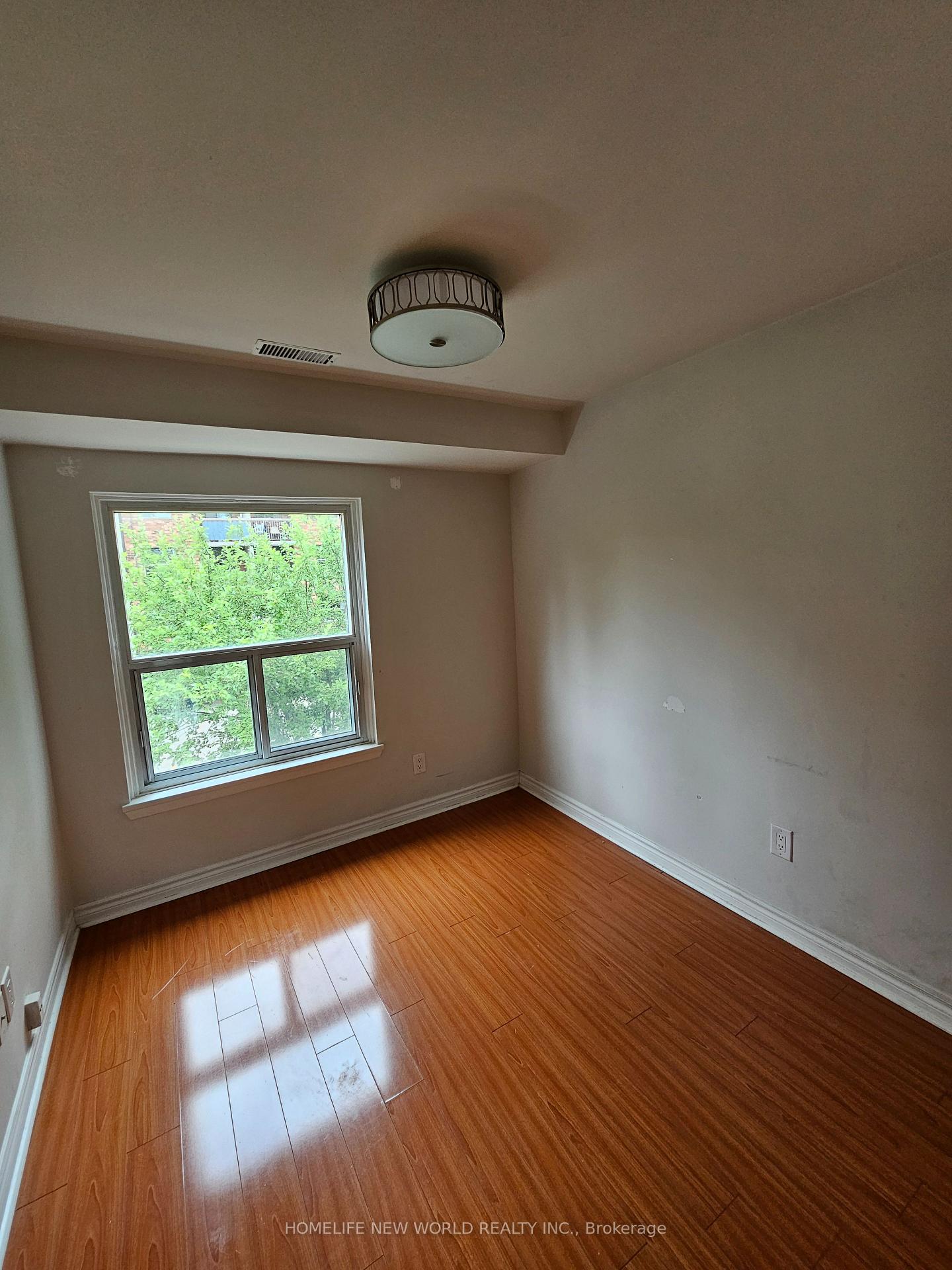 Photo 25 of 36 Thimble Berry Way, North York, Hillcrest Village — HOMEH