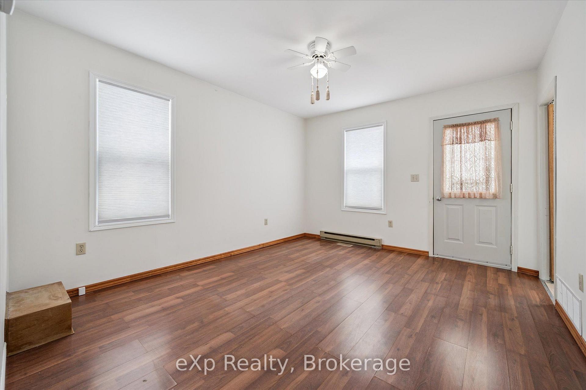 Photo 14 of 8 West Street, Perth East, Milverton — HOMEH