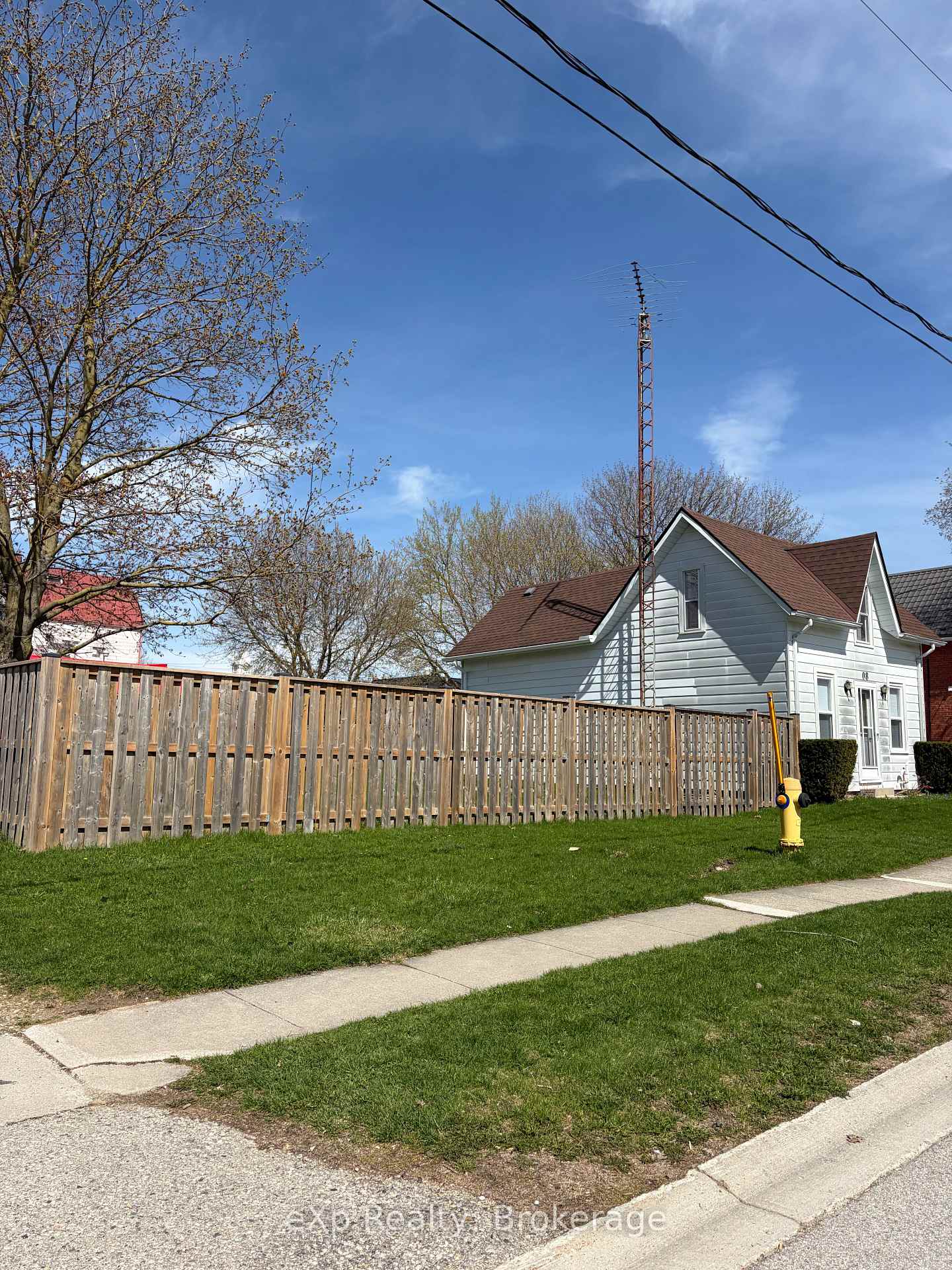Photo 37 of 8 West Street, Perth East, Milverton — HOMEH