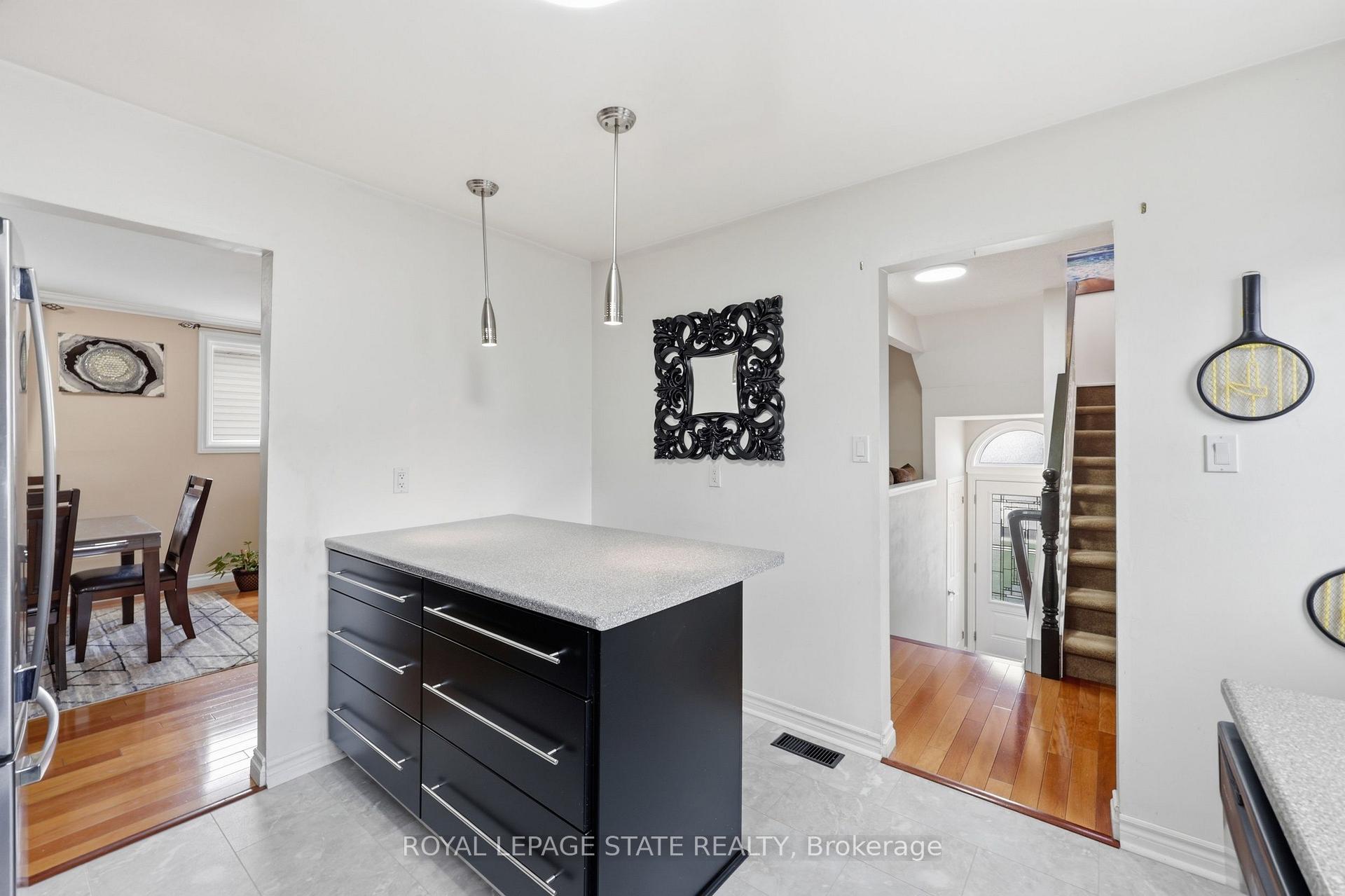 Photo 10 of 63 Folkestone Avenue, Hamilton, Lawfield — HOMEH