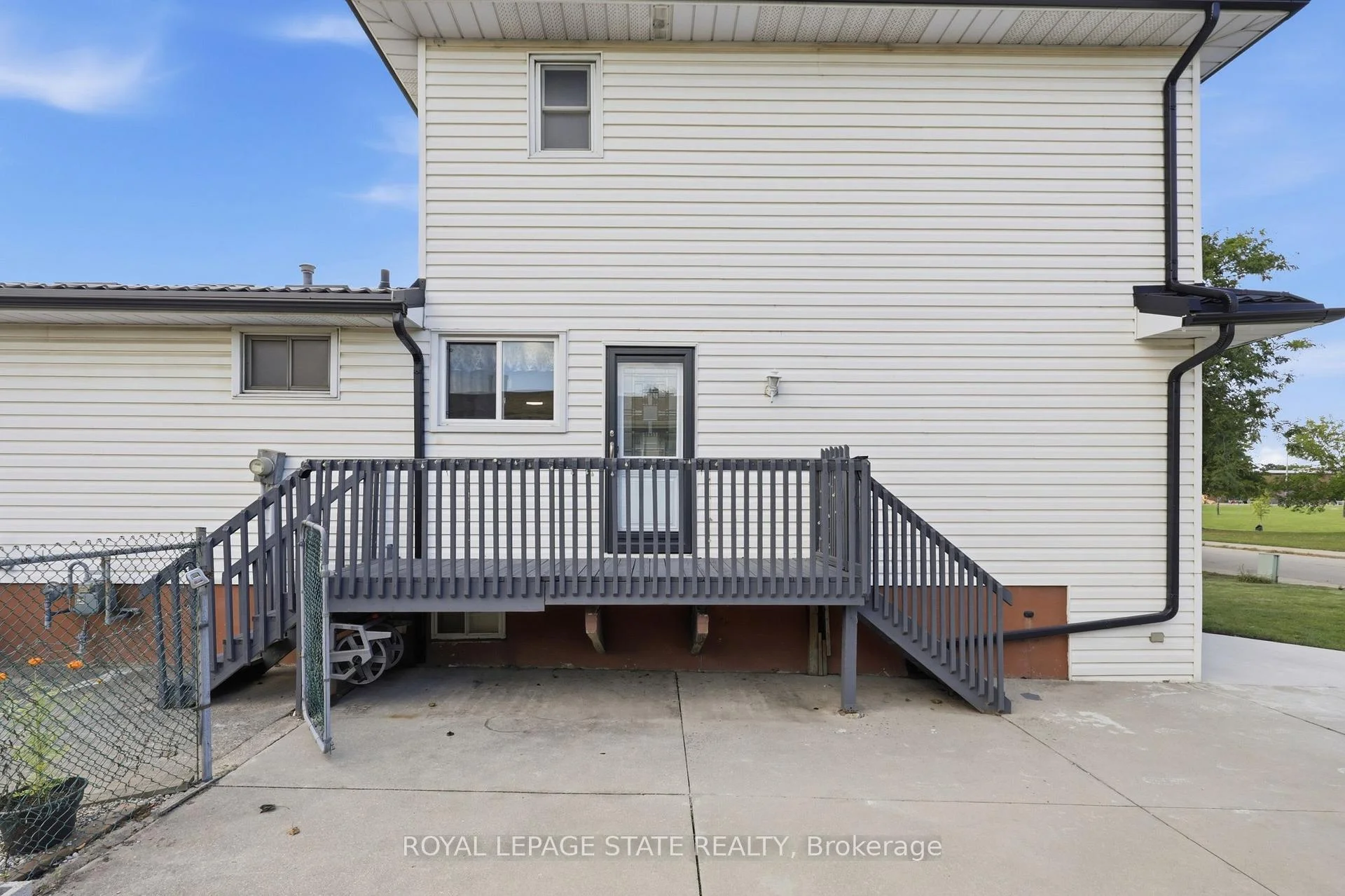 Photo 7 of 63 Folkestone Avenue, Hamilton, Lawfield — HOMEH