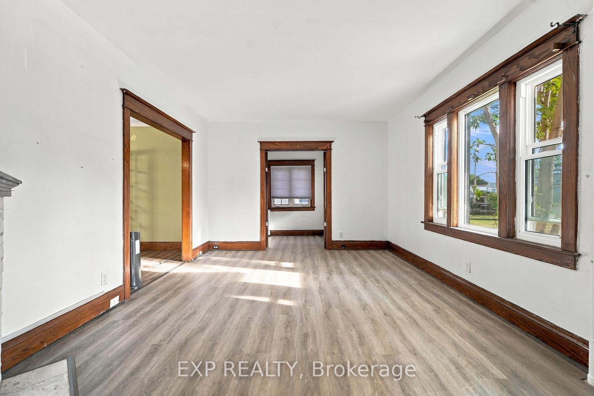 Photo 17 of 15 Margery Road, Welland, Welland Downtown — HOMEH