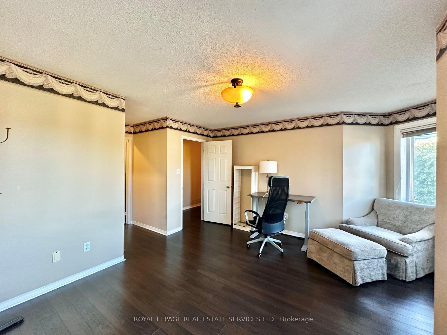 Photo 36 of Unit 2, 455 Apache Court, Mississauga, Hurontario — HOMEH