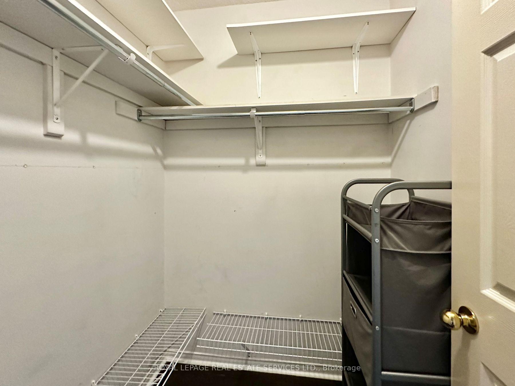 Photo 37 of Unit 2, 455 Apache Court, Mississauga, Hurontario — HOMEH