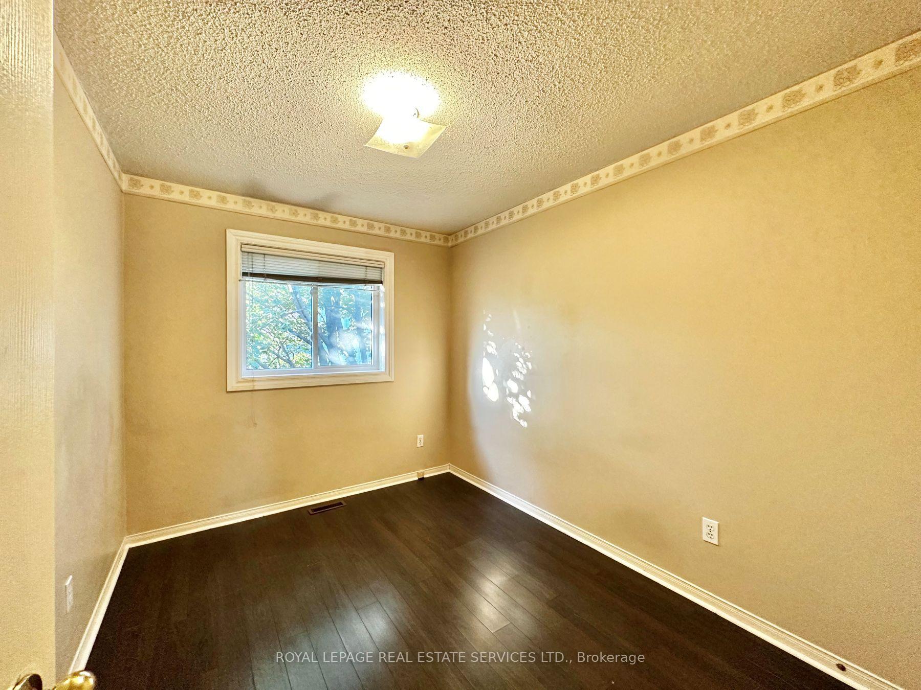 Photo 41 of Unit 2, 455 Apache Court, Mississauga, Hurontario — HOMEH