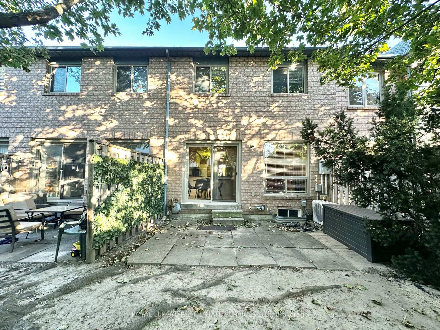 Photo 46 of Unit 2, 455 Apache Court, Mississauga, Hurontario — HOMEH