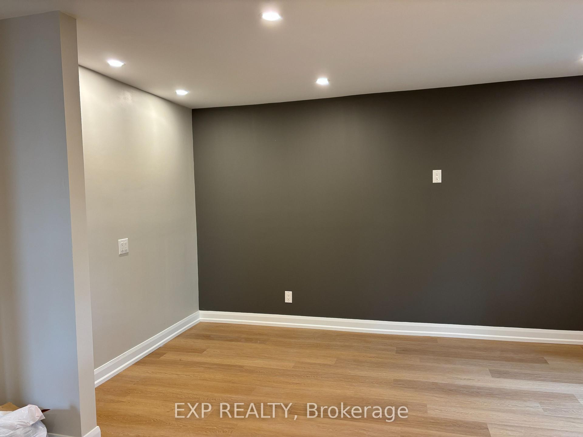 Photo 5 of 1381 Leigh Crescent, Ottawa, Carson Grove — HOMEH
