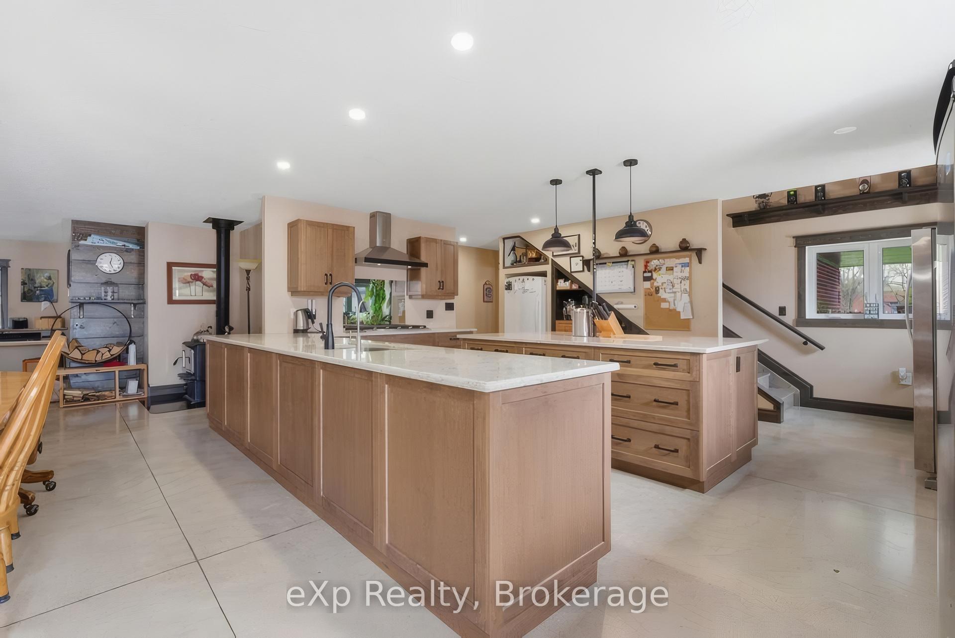 Photo 2 of 4109 Road 164, West Perth, Mitchell — HOMEH