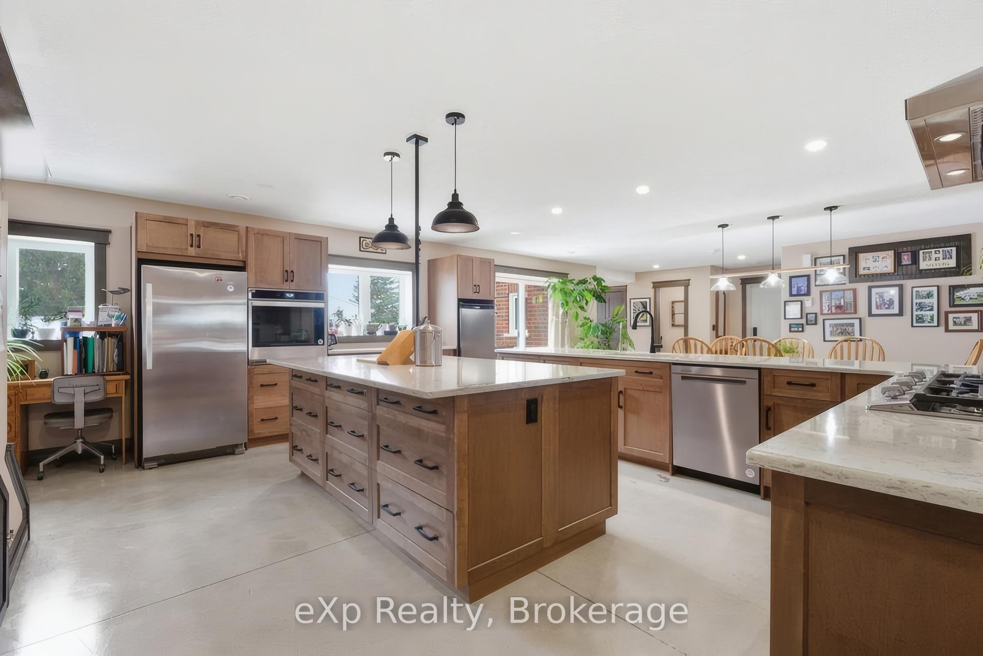 Photo 3 of 4109 Road 164, West Perth, Mitchell — HOMEH