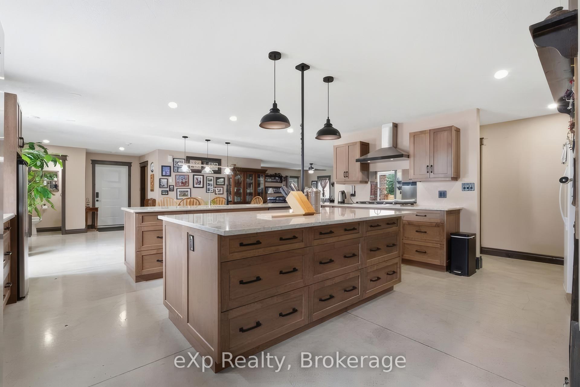 Photo 10 of 4109 Road 164, West Perth, Mitchell — HOMEH