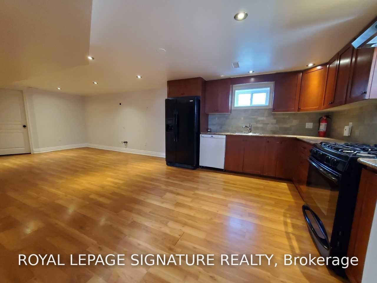 Photo 4 of 11 Patrick Drive, Aurora, Aurora Highlands — HOMEH