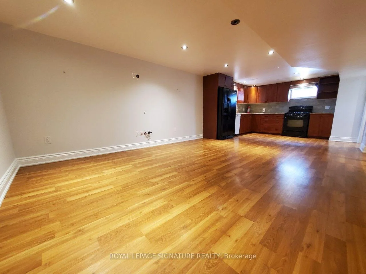 Photo 3 of 11 Patrick Drive, Aurora, Aurora Highlands — HOMEH