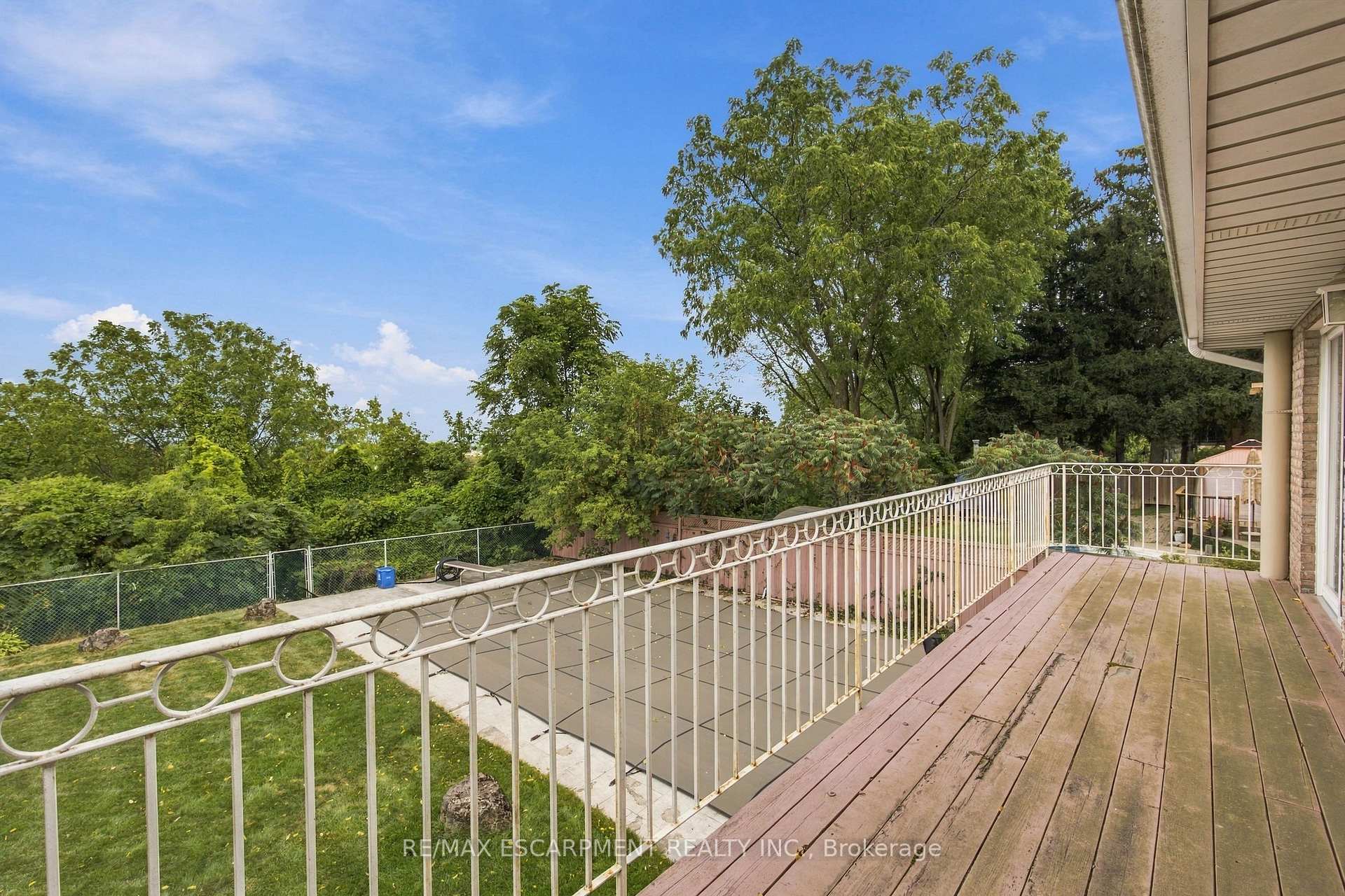 Photo 19 of 26 Leslie Drive, Hamilton, Stoney Creek — HOMEH