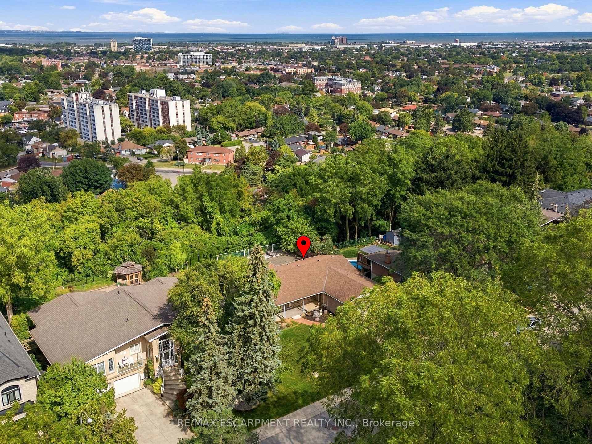 Photo 48 of 26 Leslie Drive, Hamilton, Stoney Creek — HOMEH