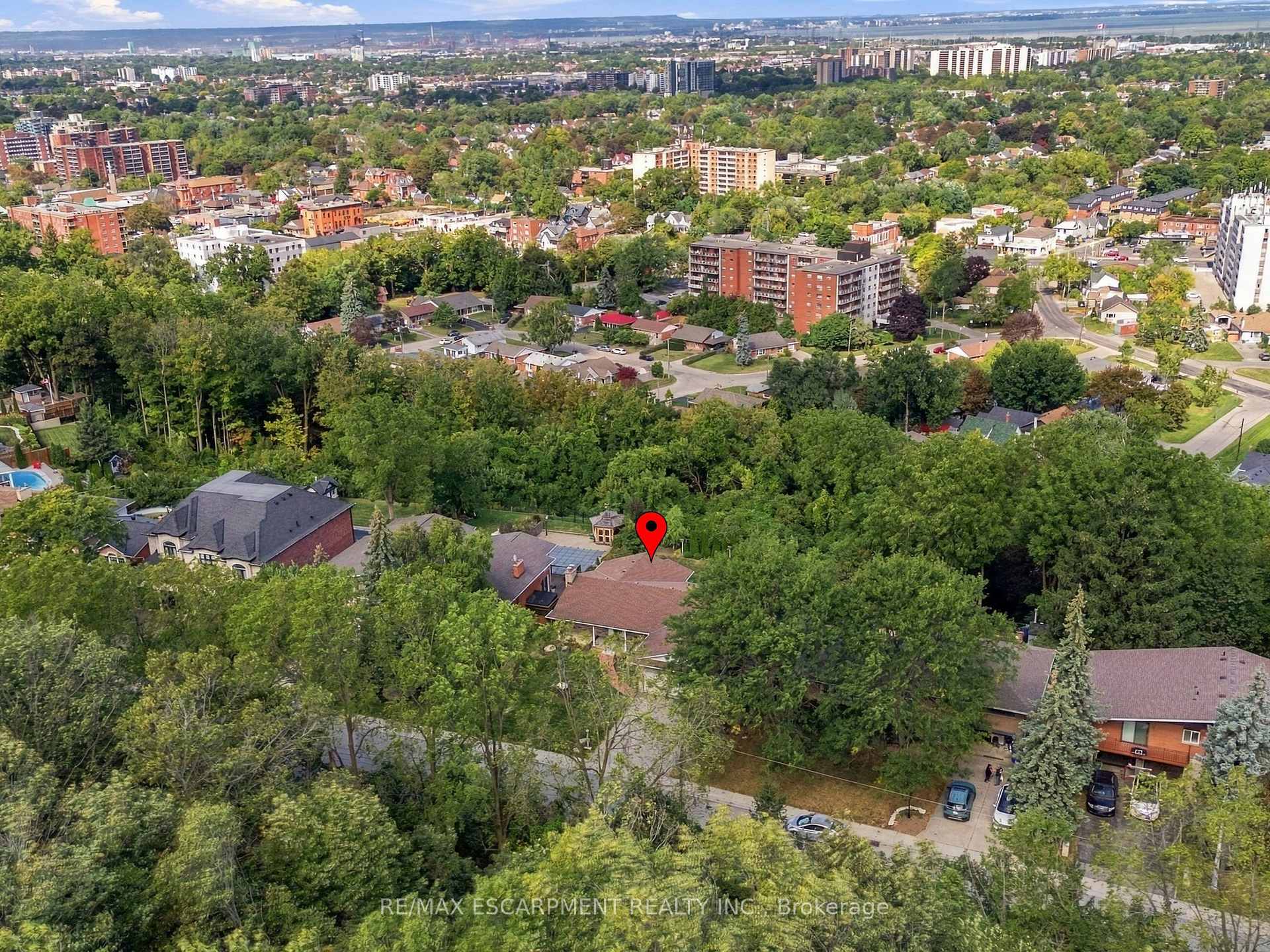 Photo 49 of 26 Leslie Drive, Hamilton, Stoney Creek — HOMEH