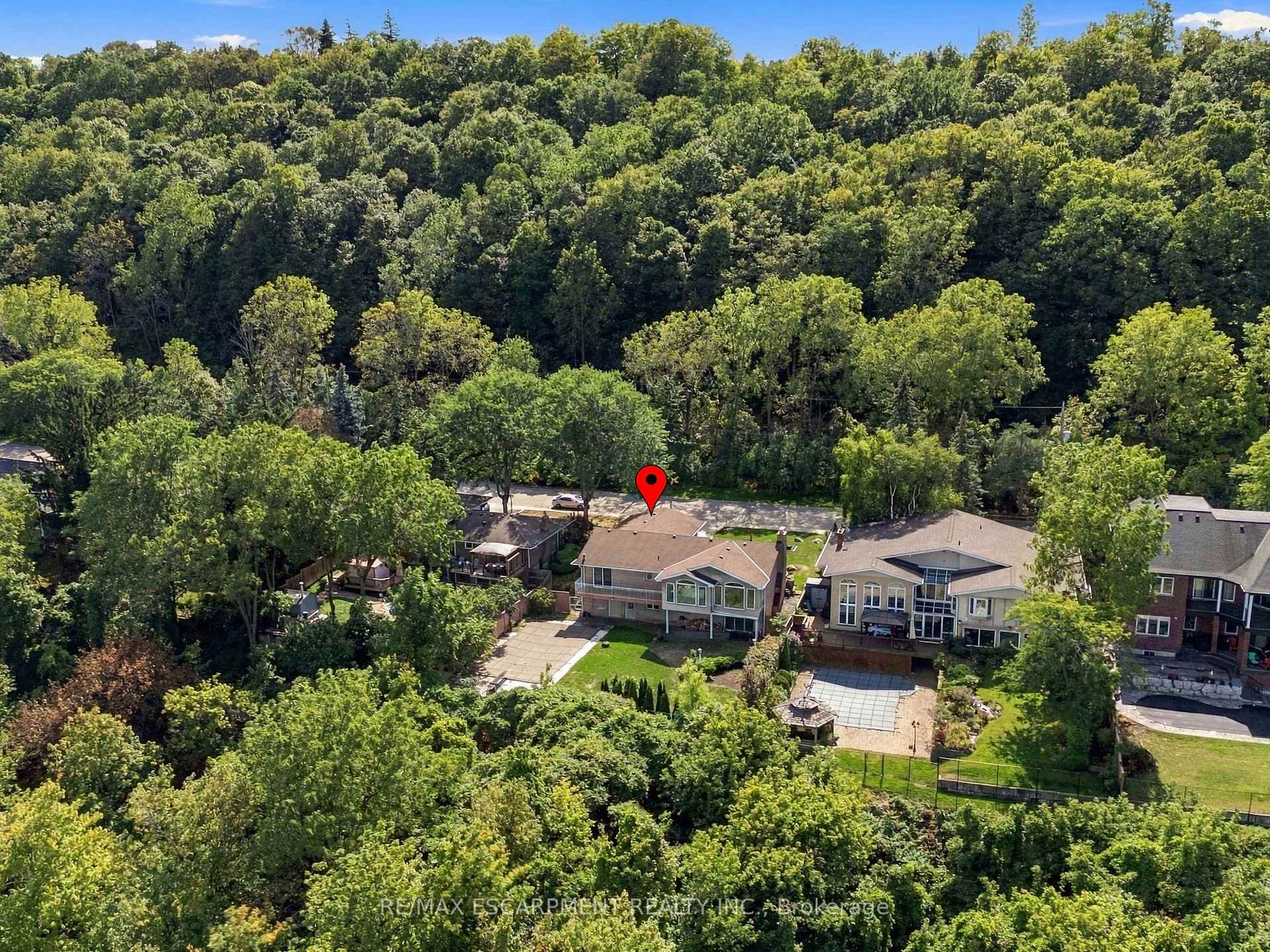 Photo 50 of 26 Leslie Drive, Hamilton, Stoney Creek — HOMEH