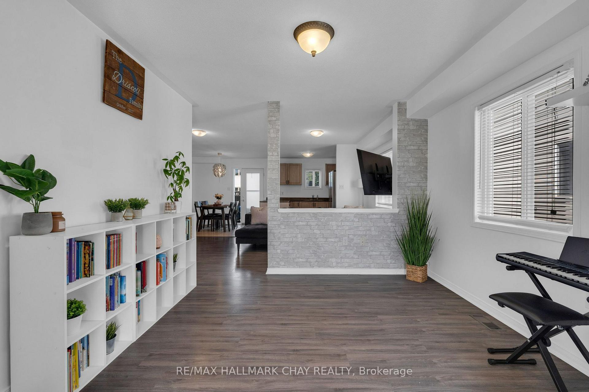 Photo 4 of 38 Admiral Crescent, Essa, Angus — HOMEH