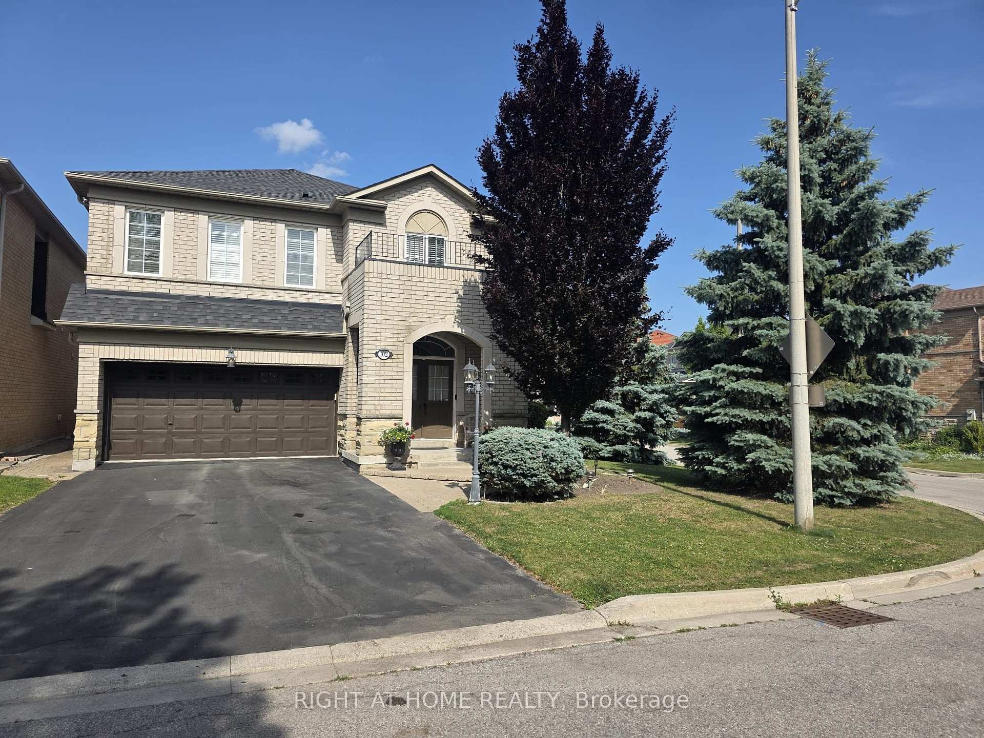Photo 1 of 102 Cormorant Crescent, Vaughan, Vellore Village — HOMEH