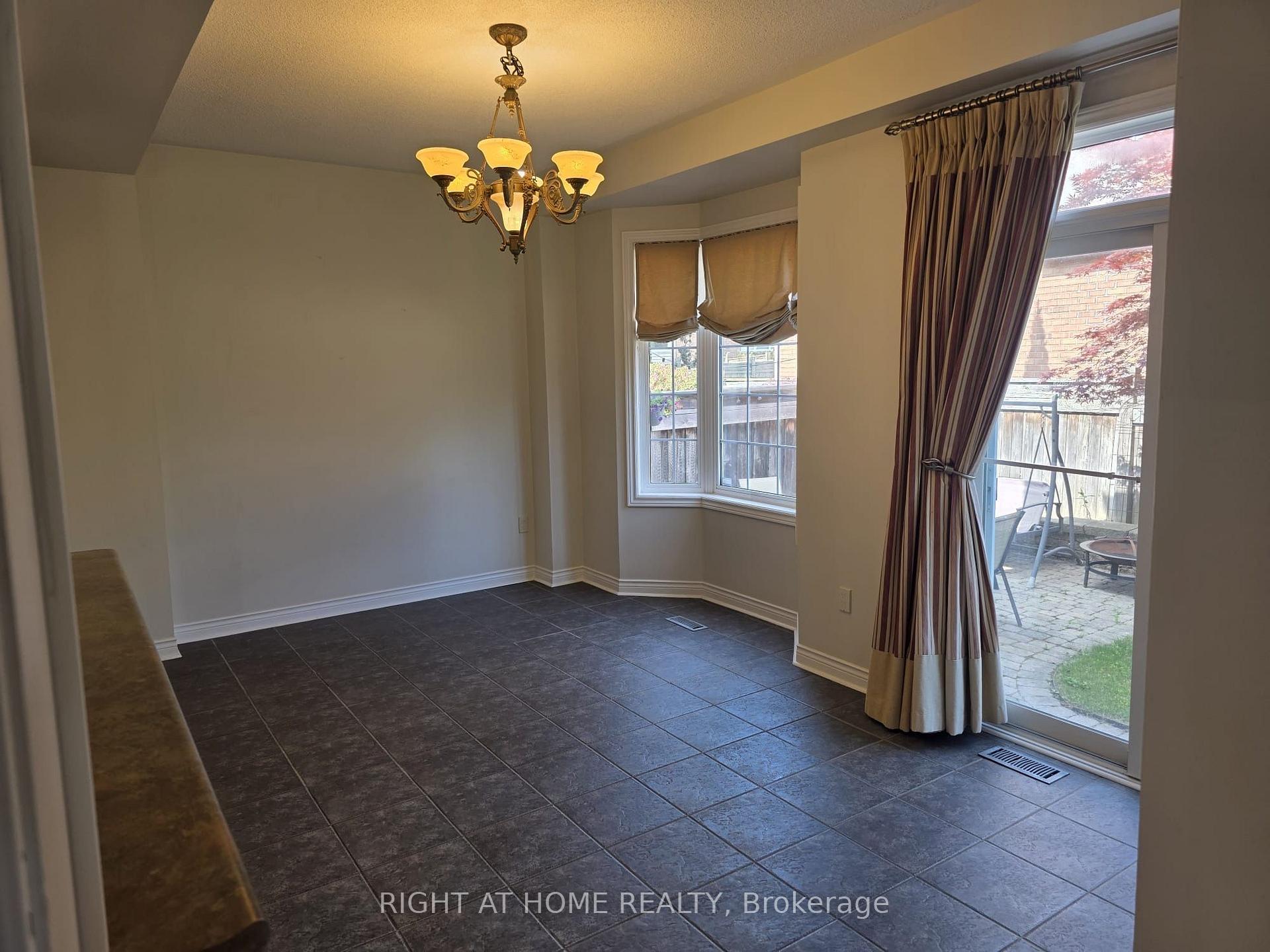 Photo 5 of 102 Cormorant Crescent, Vaughan, Vellore Village — HOMEH