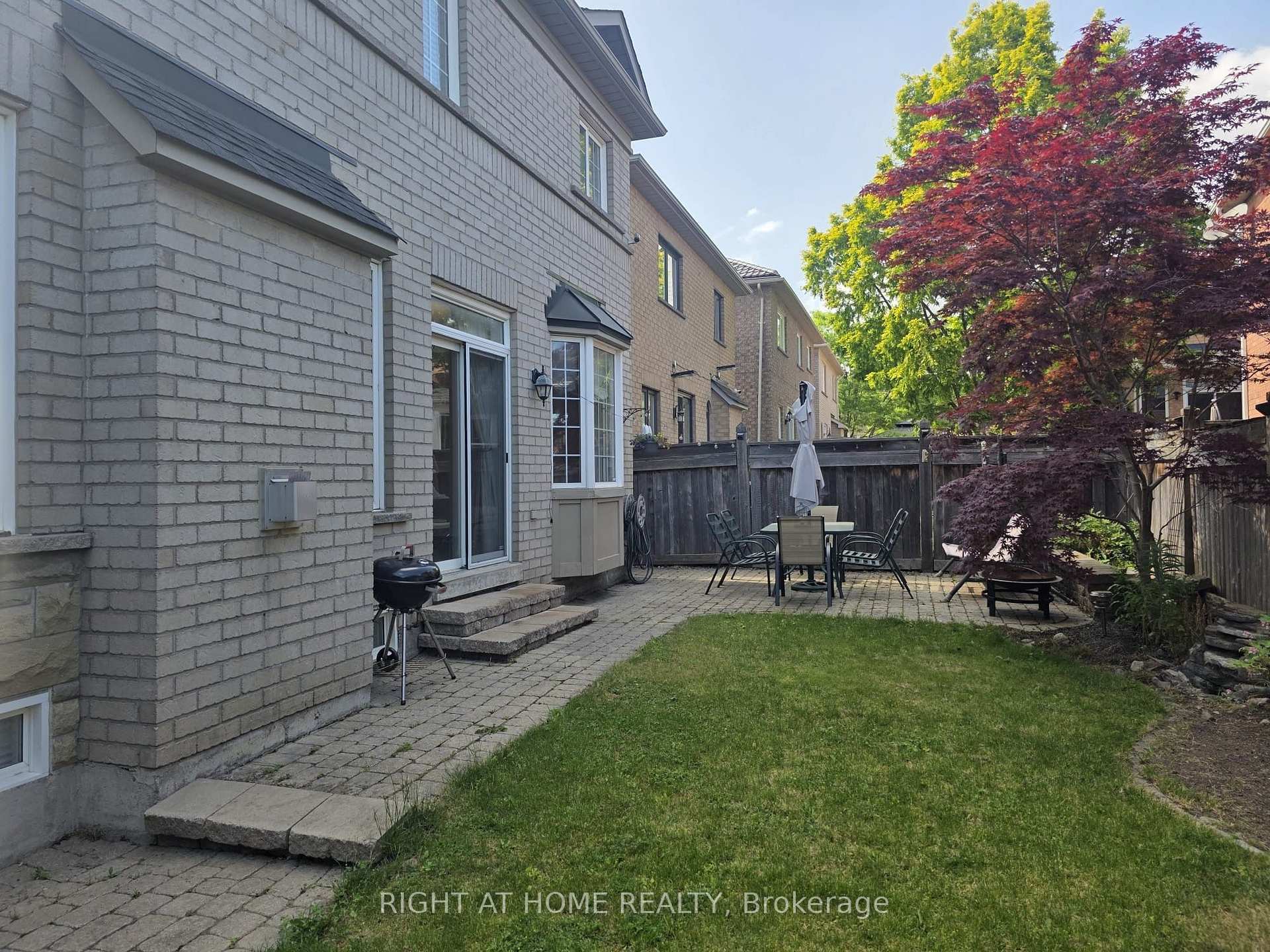 Photo 18 of 102 Cormorant Crescent, Vaughan, Vellore Village — HOMEH