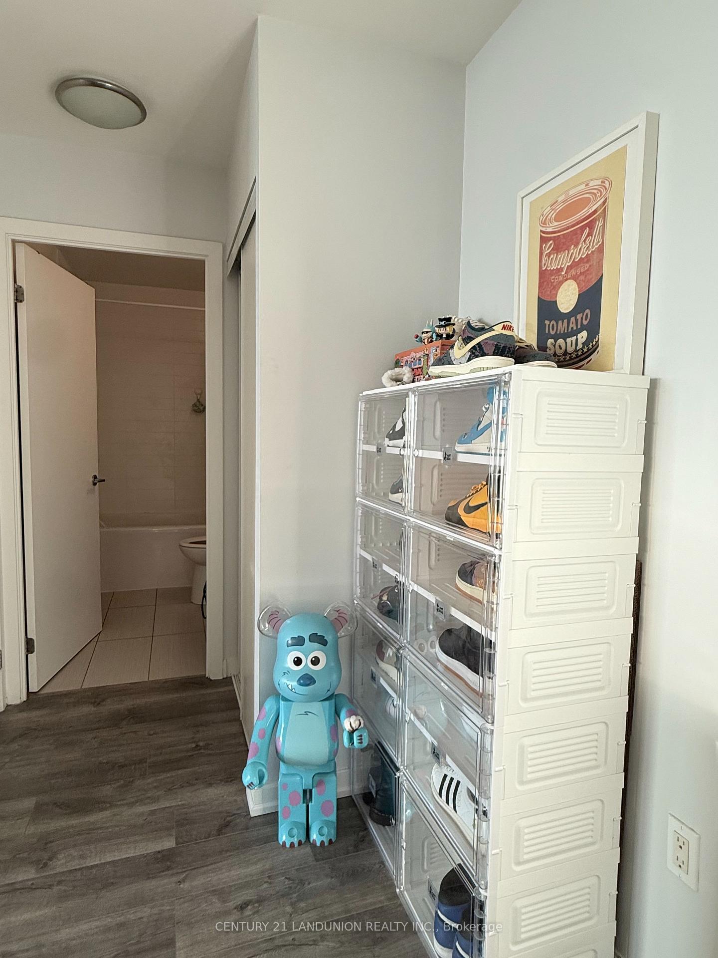 Photo 14 of Unit 2707, 70 Forest Manor Road, North York, Henry Farm — HOMEH