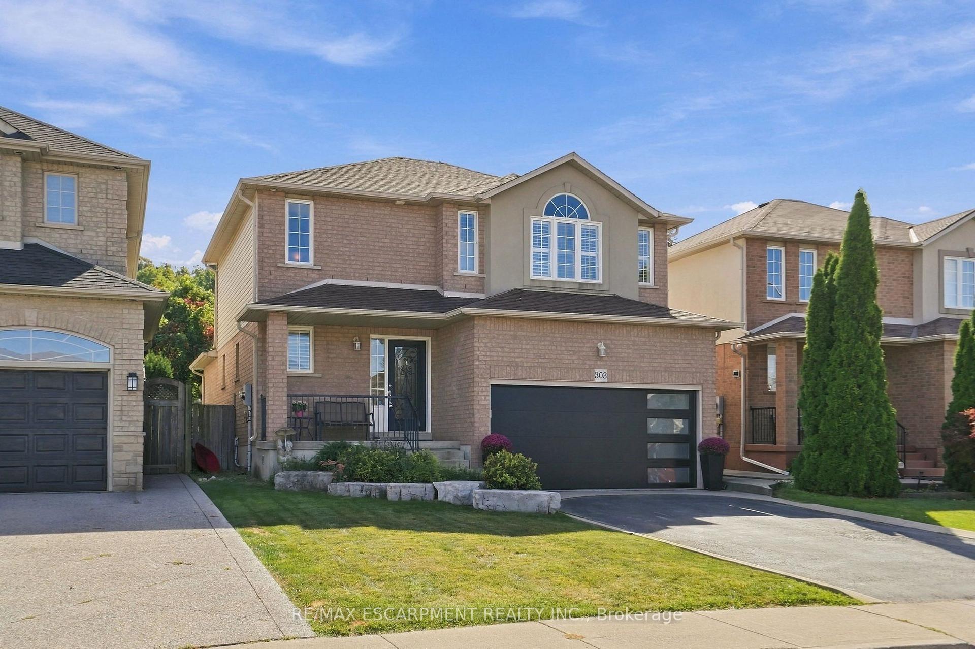 Photo 2 of 303 Webster Road, Hamilton, Stoney Creek — HOMEH