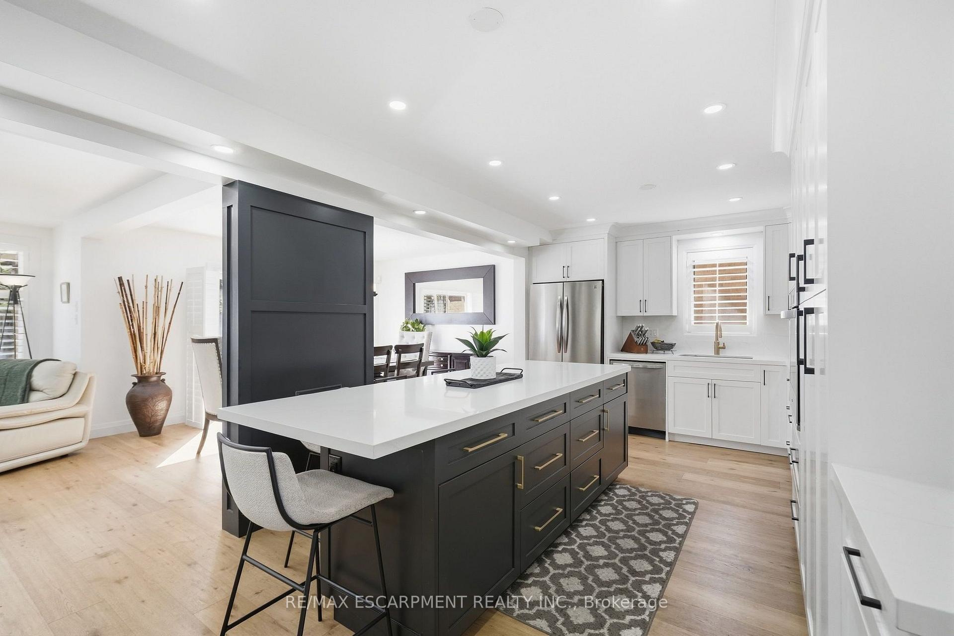 Photo 7 of 303 Webster Road, Hamilton, Stoney Creek — HOMEH