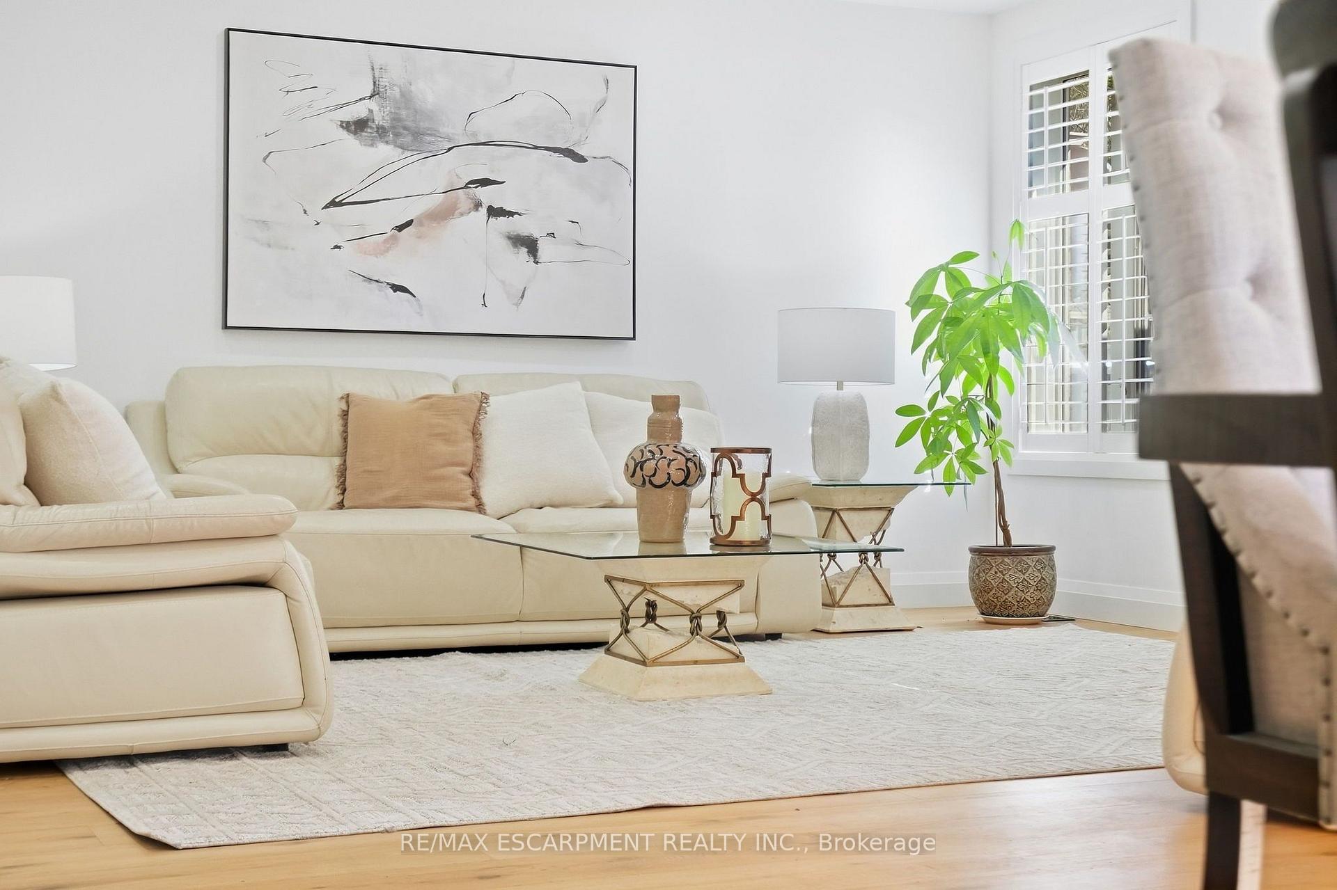 Photo 15 of 303 Webster Road, Hamilton, Stoney Creek — HOMEH