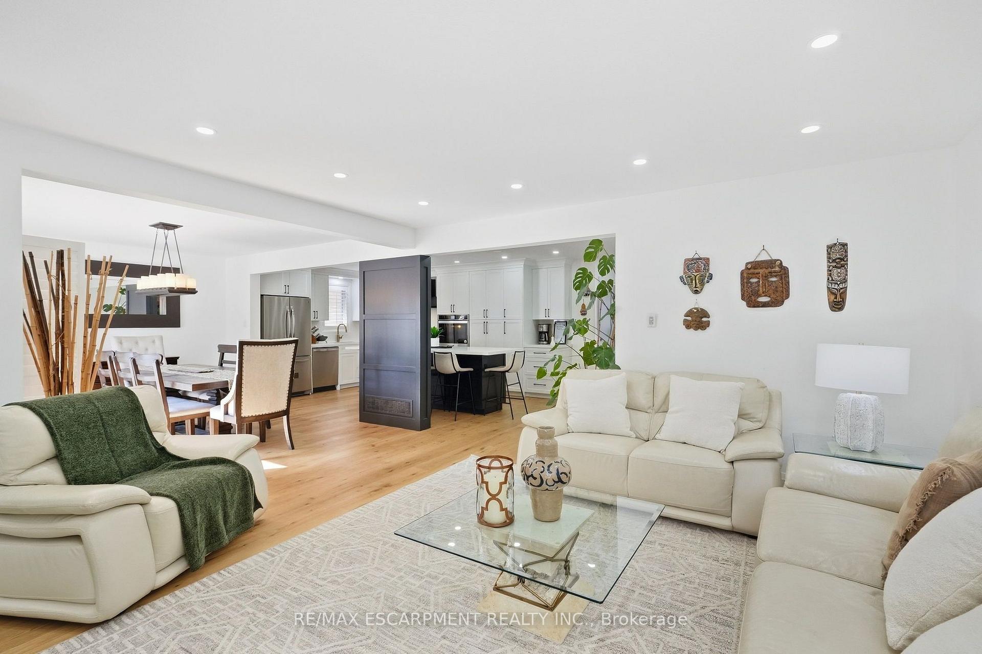 Photo 16 of 303 Webster Road, Hamilton, Stoney Creek — HOMEH