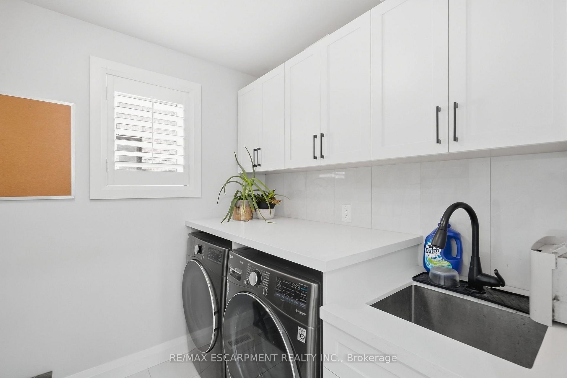 Photo 17 of 303 Webster Road, Hamilton, Stoney Creek — HOMEH