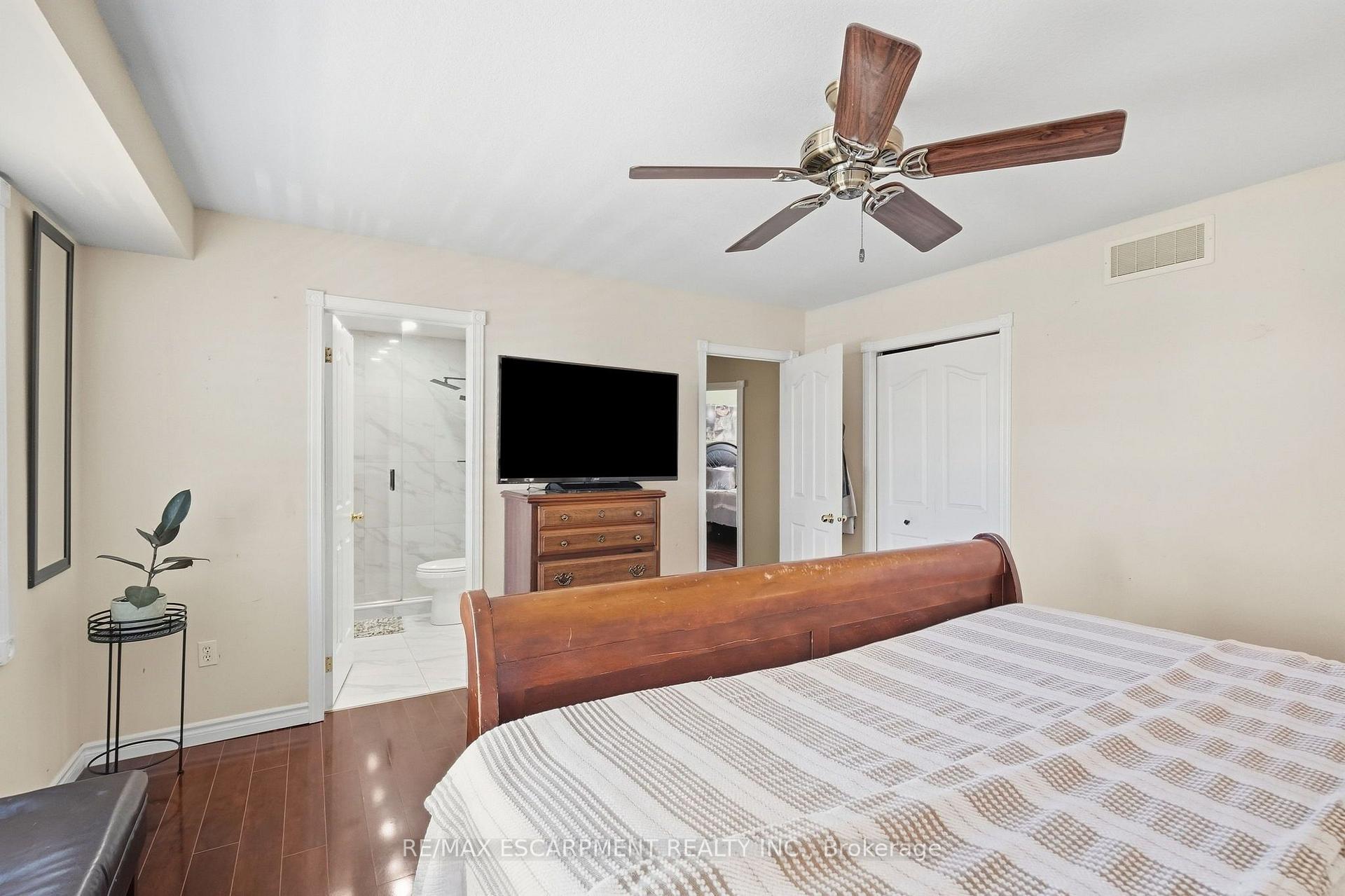 Photo 21 of 303 Webster Road, Hamilton, Stoney Creek — HOMEH